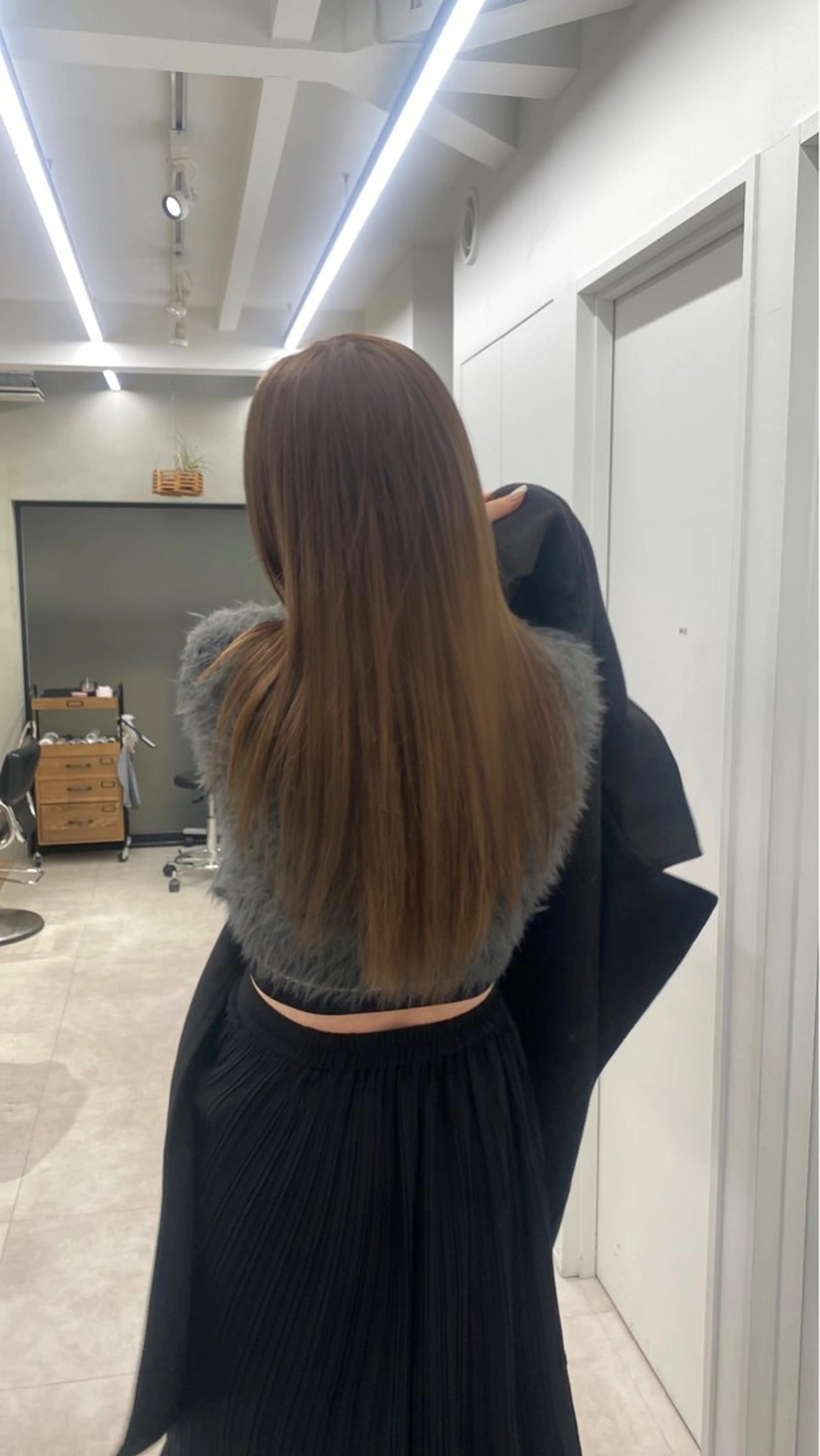 ロング カラー グレージュ noa/ 渋谷のヘアスタイル