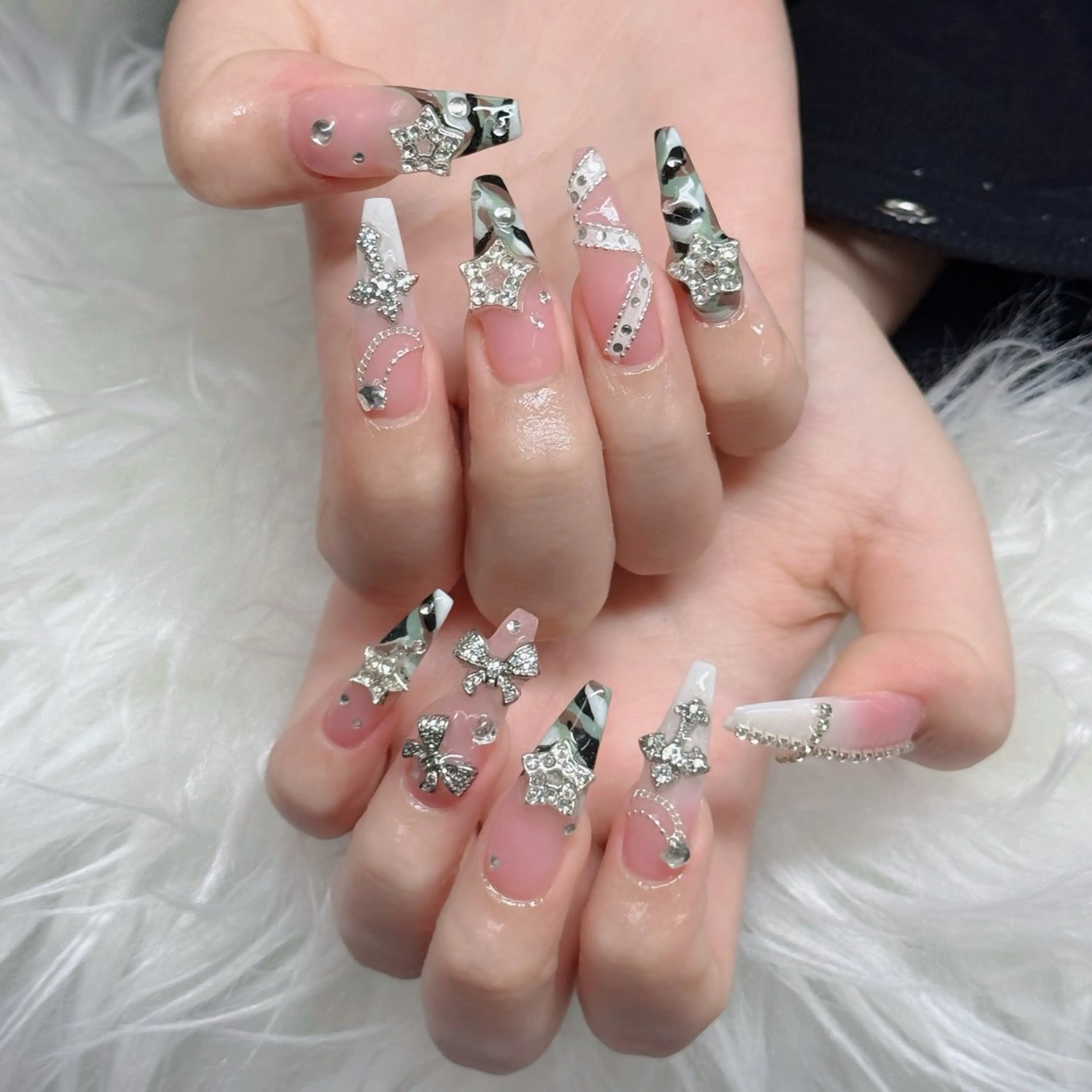 ネイル フットネイル フレンチネイル グラデーション 韓国ネイル ロングネイル ハンドネイル Hani Nail Salonのネイルデザイン