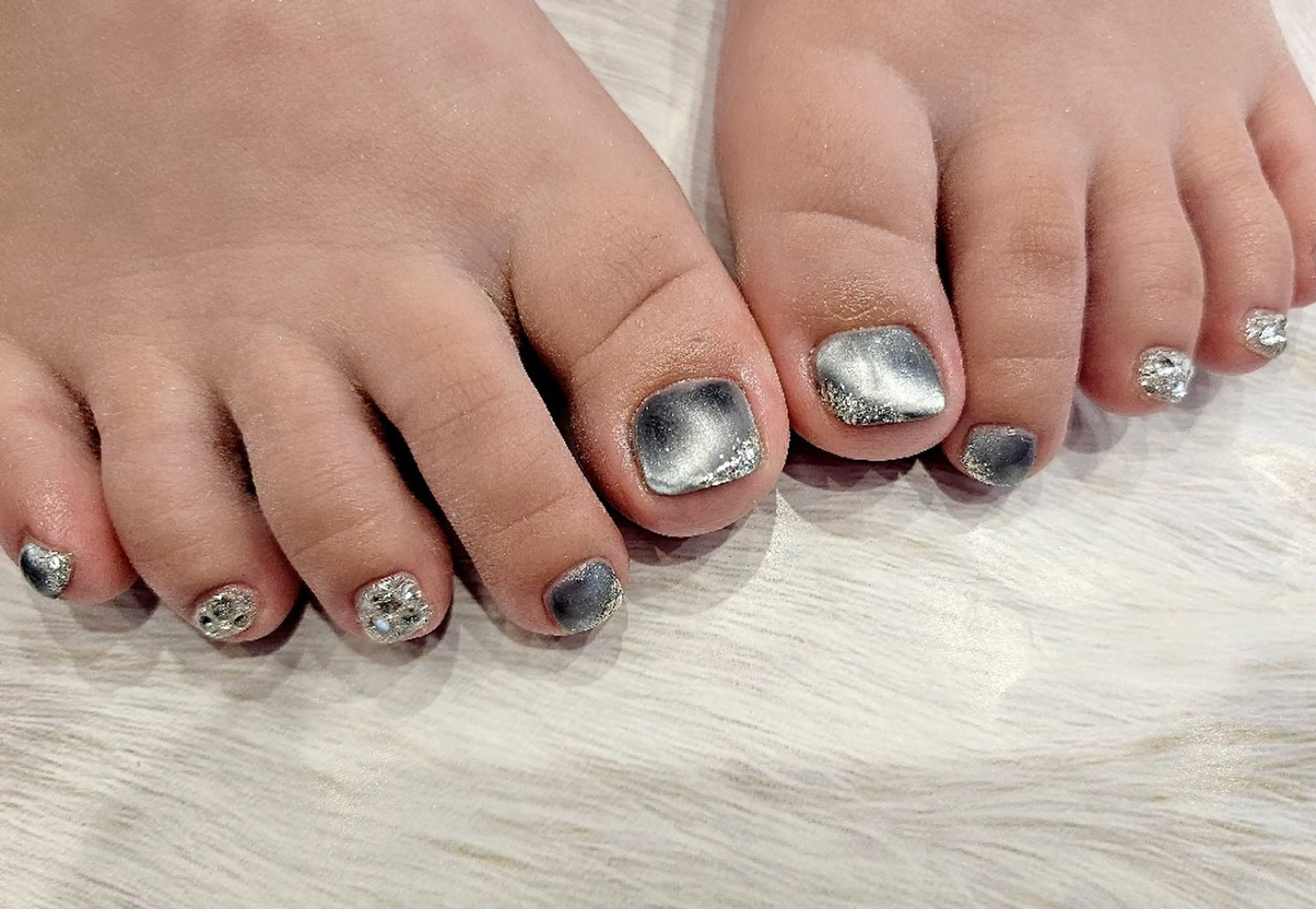 ネイル フットネイル 関口 友菜のヘアスタイル