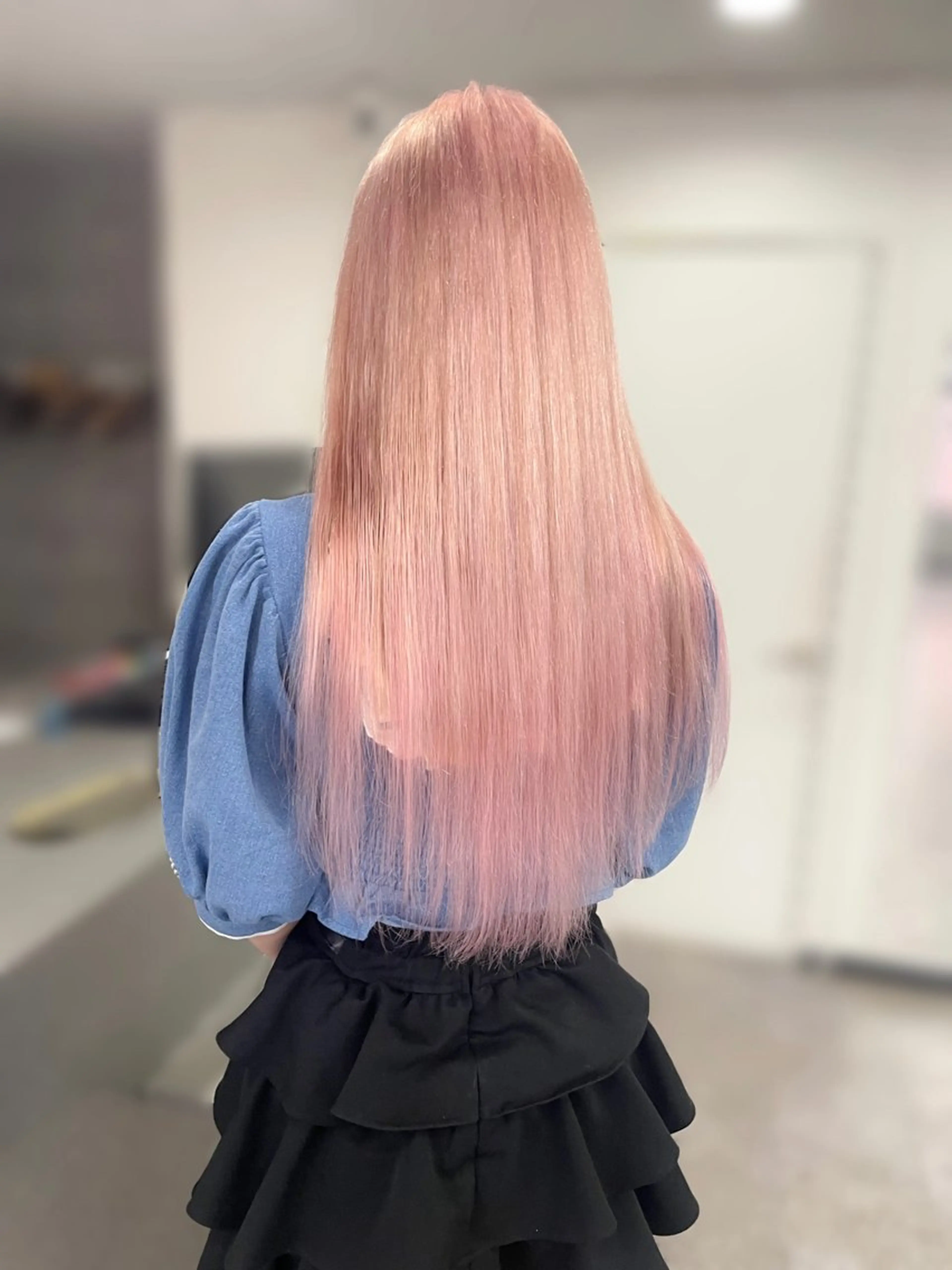 ロング カラー ブリーチ ピンクカラー エクステ カット ヘアカラー トリートメント エクステ ハイトーンエクステ 🎩カズキ🎩のヘアスタイル