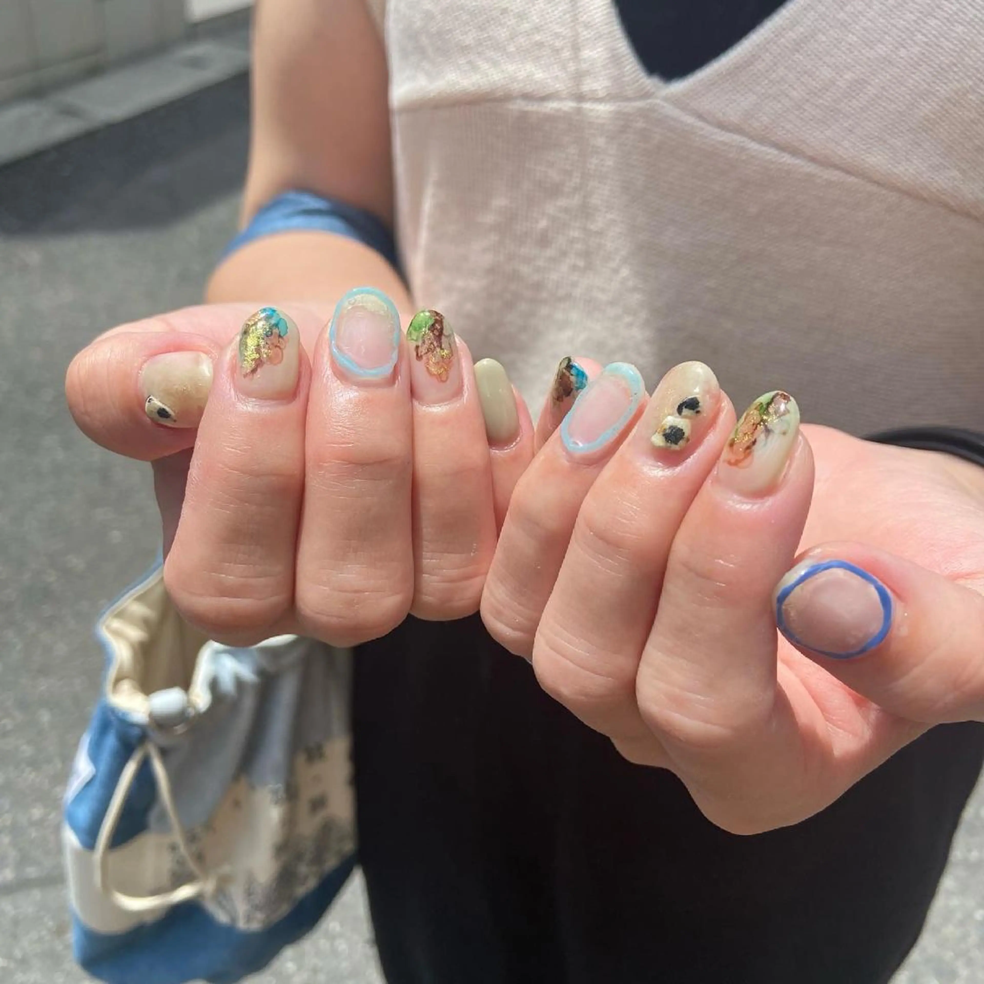 ネイル ニュアンスネイル 夏ネイル . unffのネイルデザイン