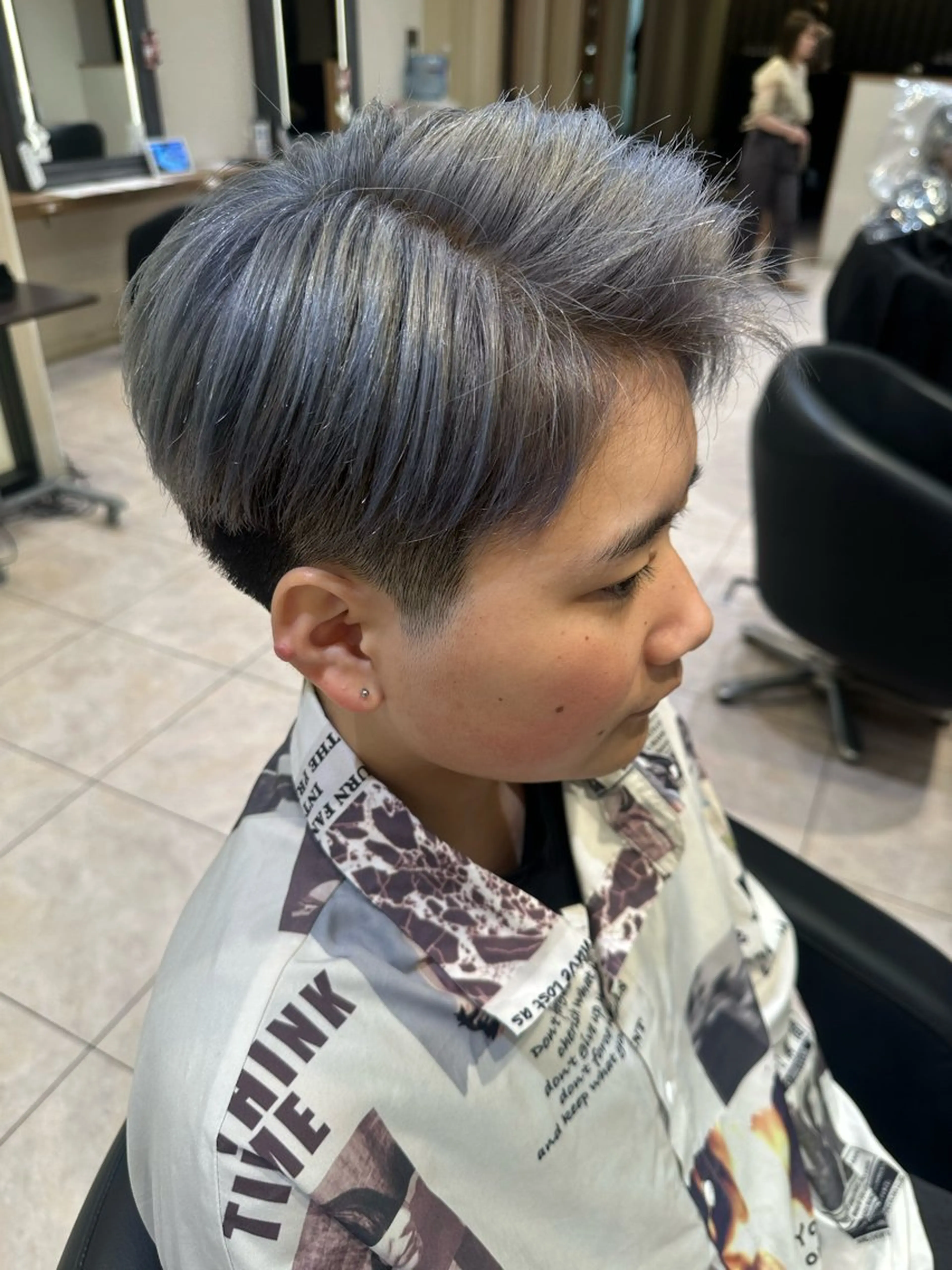 ヘアカラー 海外風/ ハイトーン🇺🇸のヘアスタイル