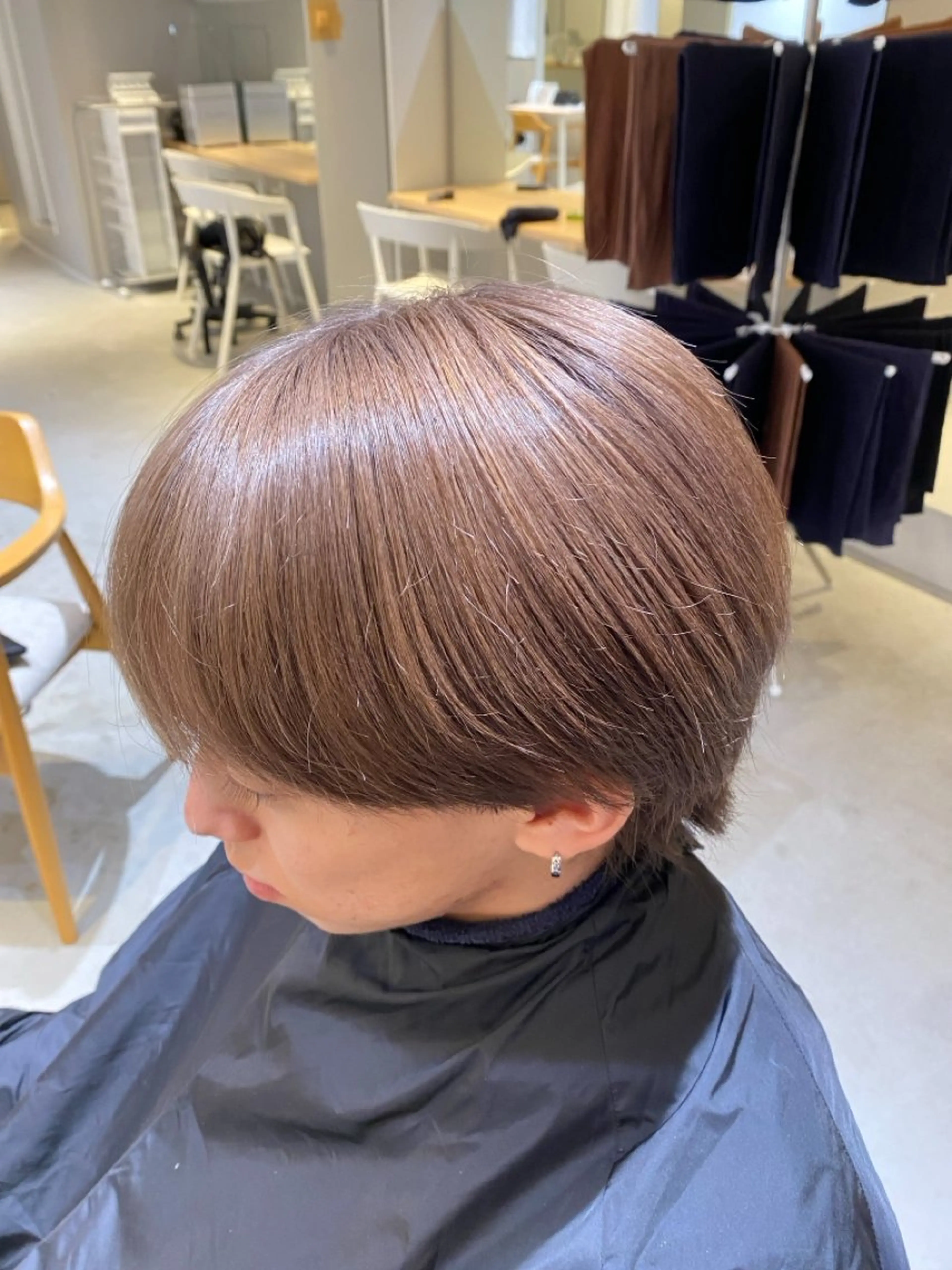ショート カラー ヘアカラー 山内 優成のヘアスタイル