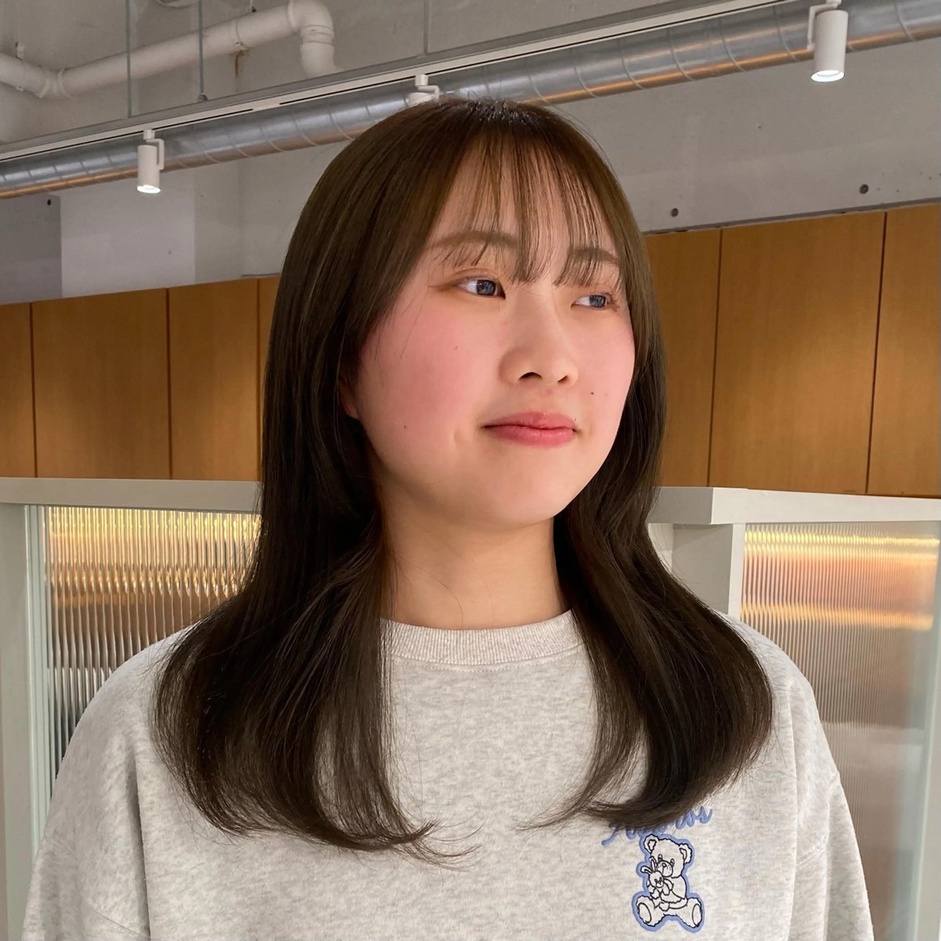 ロング カラー ブラウンカラー オリーブブラウン ヘアカラー ベージュ/暖色🧸 ハイトーン/ninaのヘアスタイル