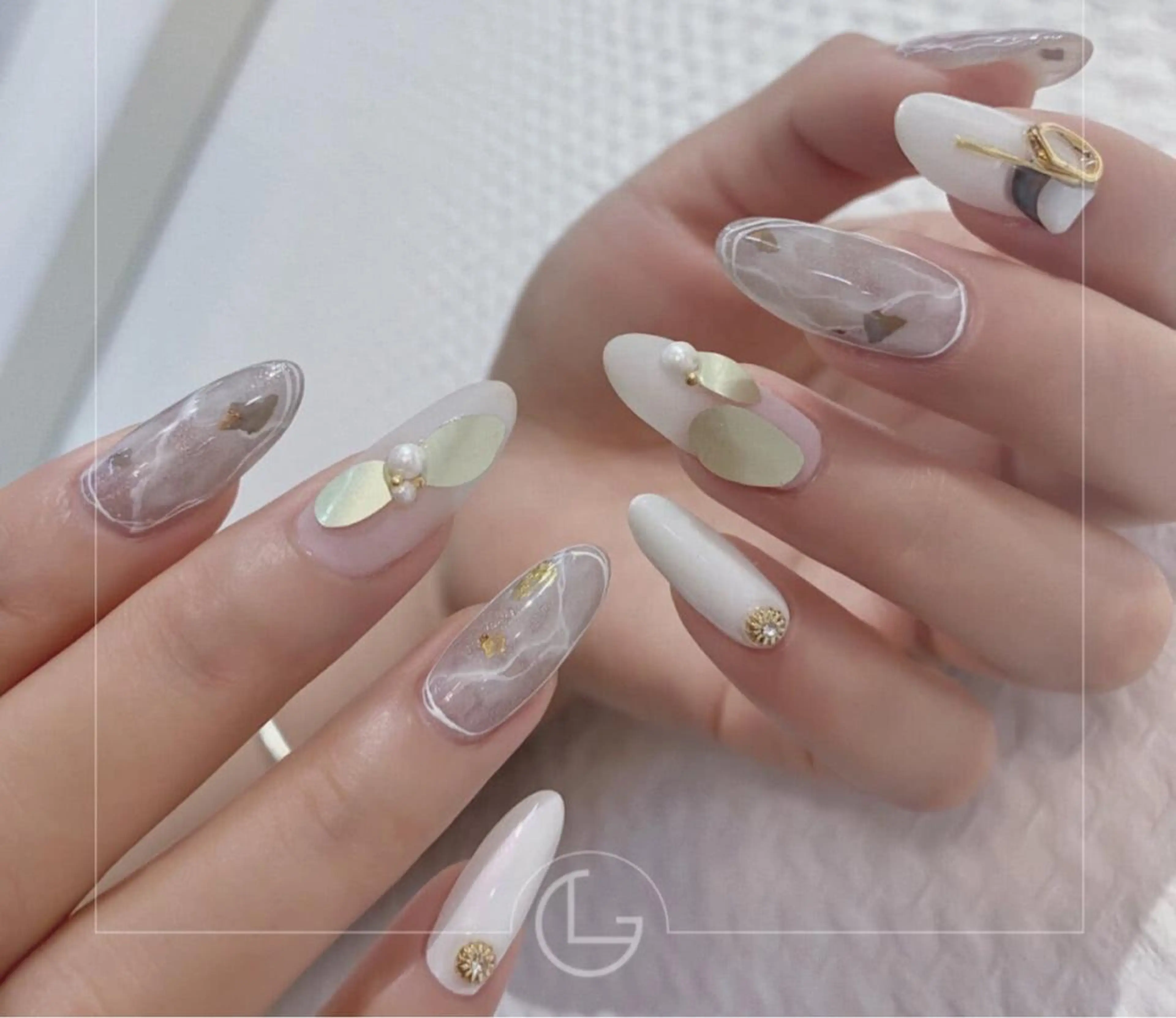 ネイル 🖤スカルプ専門店 新宿・MR🖤のネイルデザイン