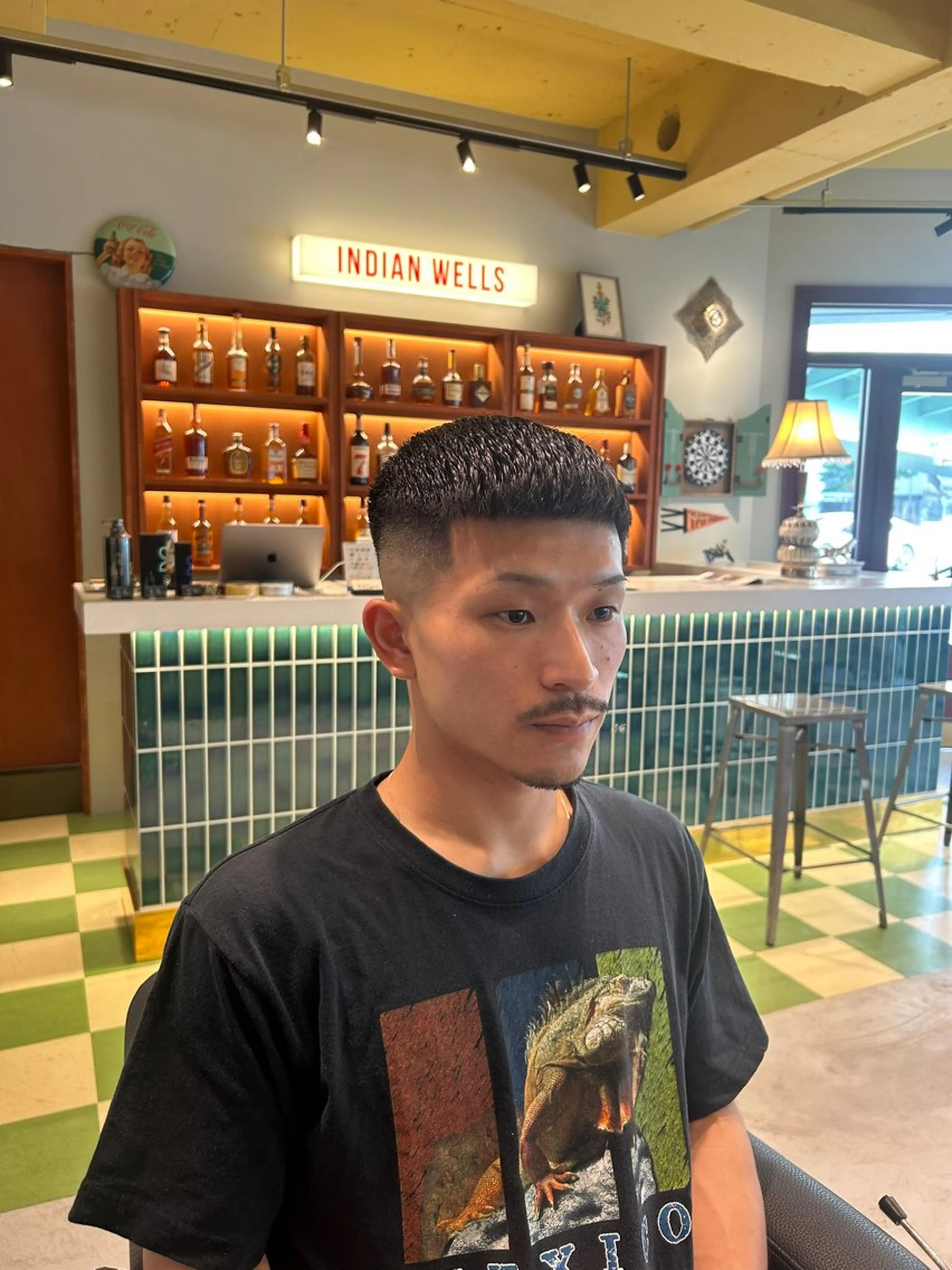 ショート メンズ フェードカット メンズパーマ 濡れパン スキンフェード カット 鈴木 航のヘアスタイル