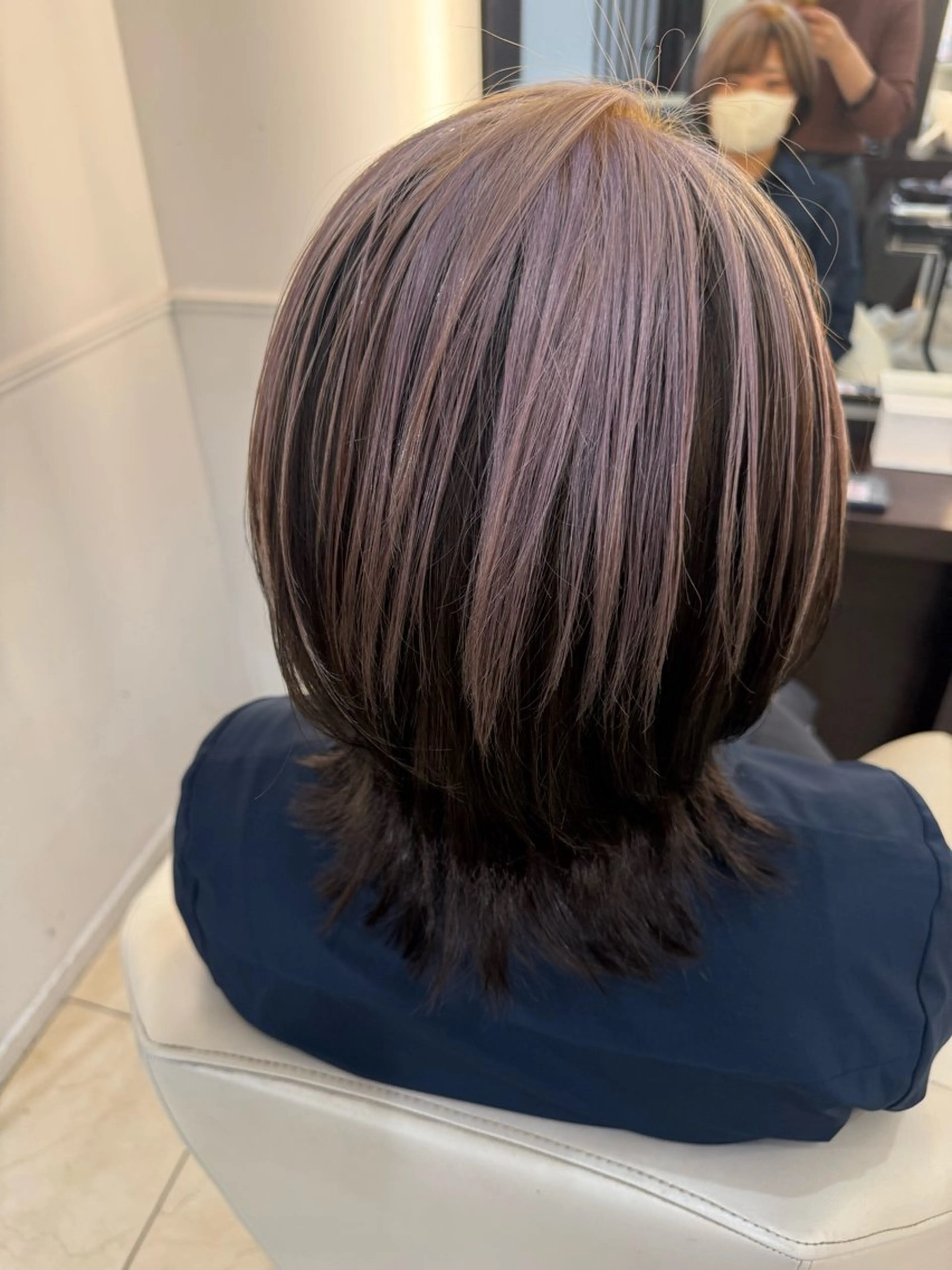 ミディアム カラー デザインカラー ウルフカット ヘアカラー トリートメント 石垣廣乃 /Hironoのヘアスタイル