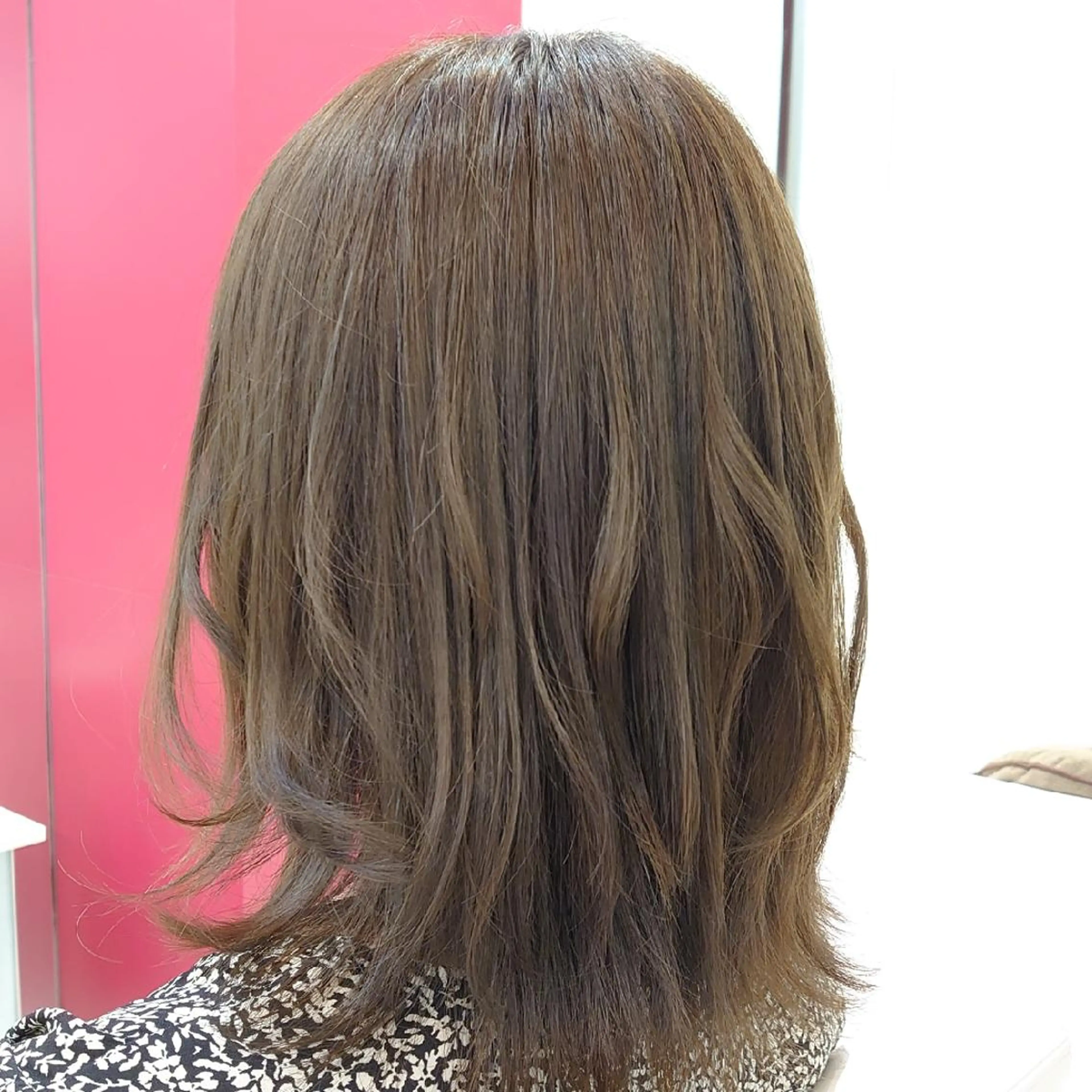ミディアム カラー 仲村 友孝のヘアスタイル