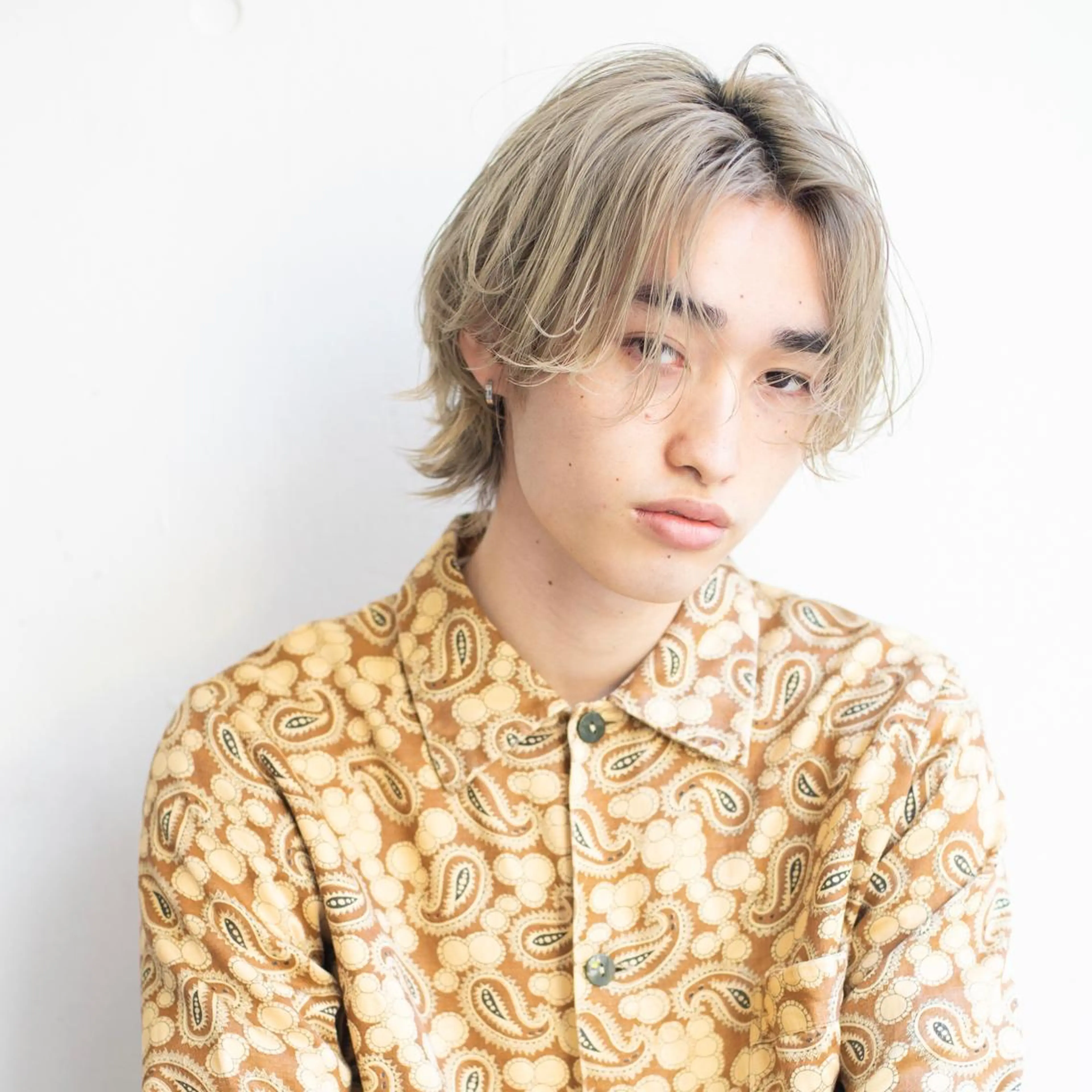 カラー メンズ ショートボブ メンズブリーチ メンズデザインカット フェードカット メンズハイライト カット ヘアカラー 🌈圧倒的デザイン パーマ　関和希のヘアスタイル