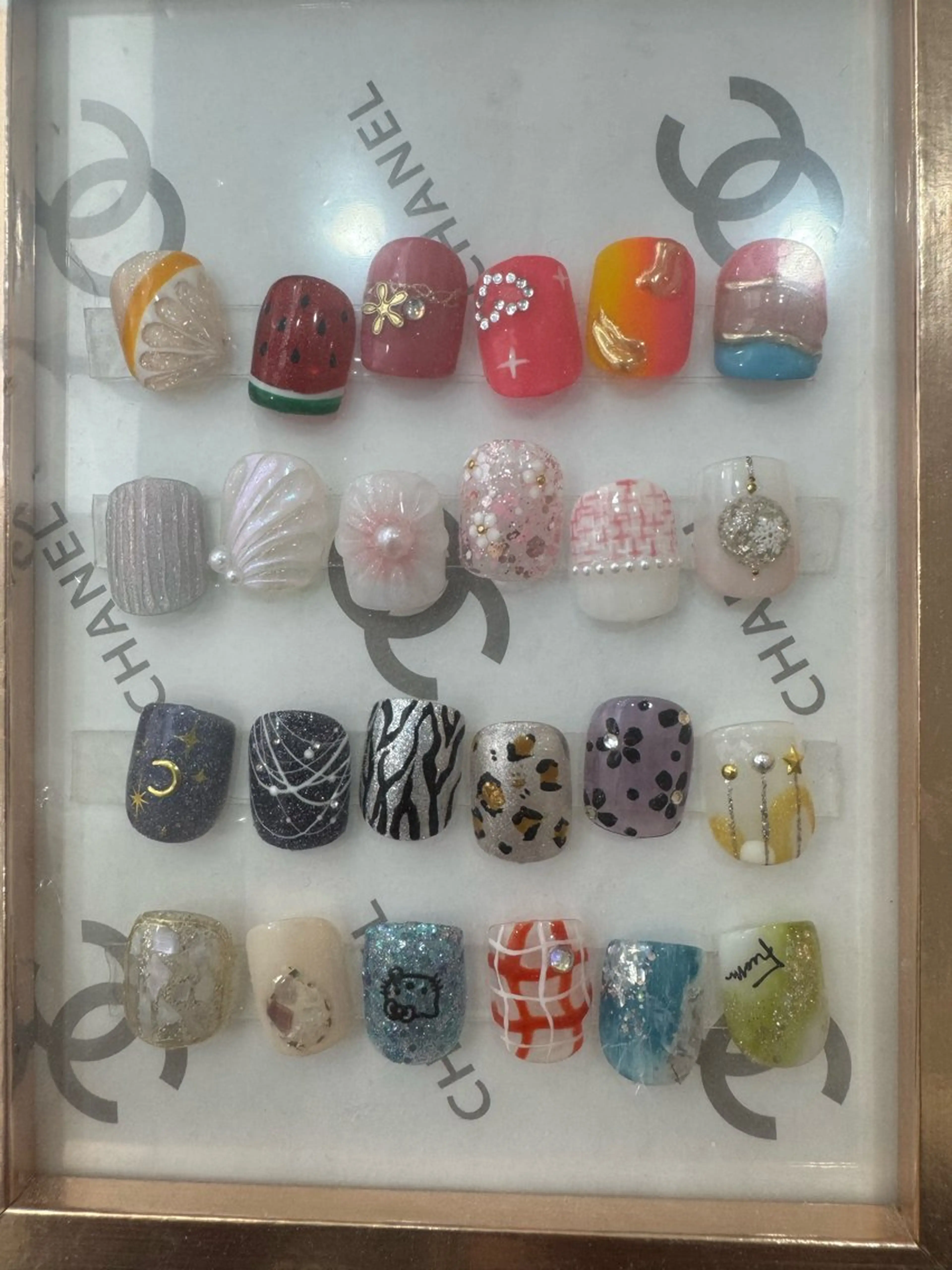 ネイル MoonNail ナナのネイルデザイン