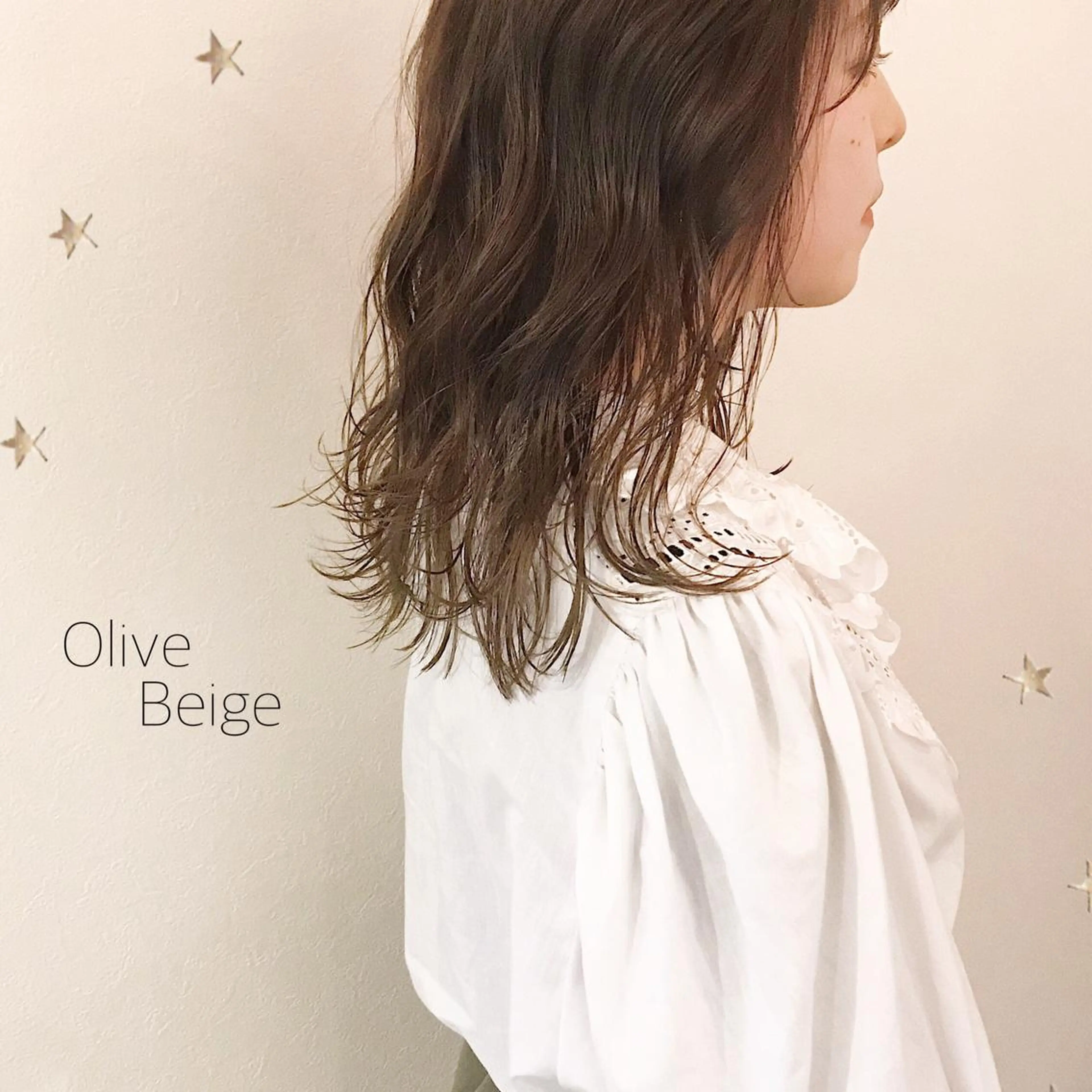 ミディアム カラー 市川 千夏のヘアスタイル