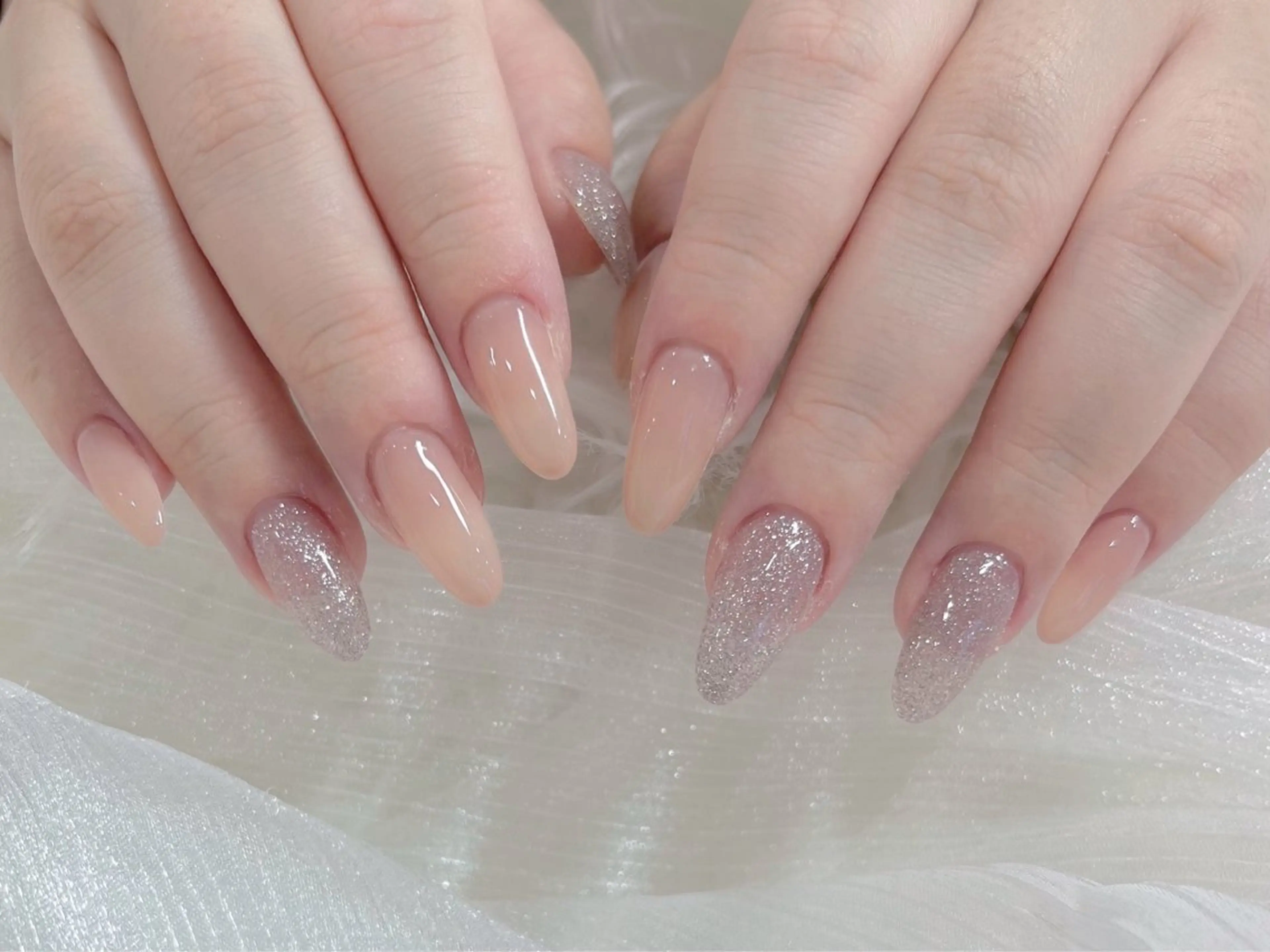 ネイル フラッシュネイル キラキラネイル ワンカラーネイル ハンドネイル FLY Nail Salonのネイルデザイン