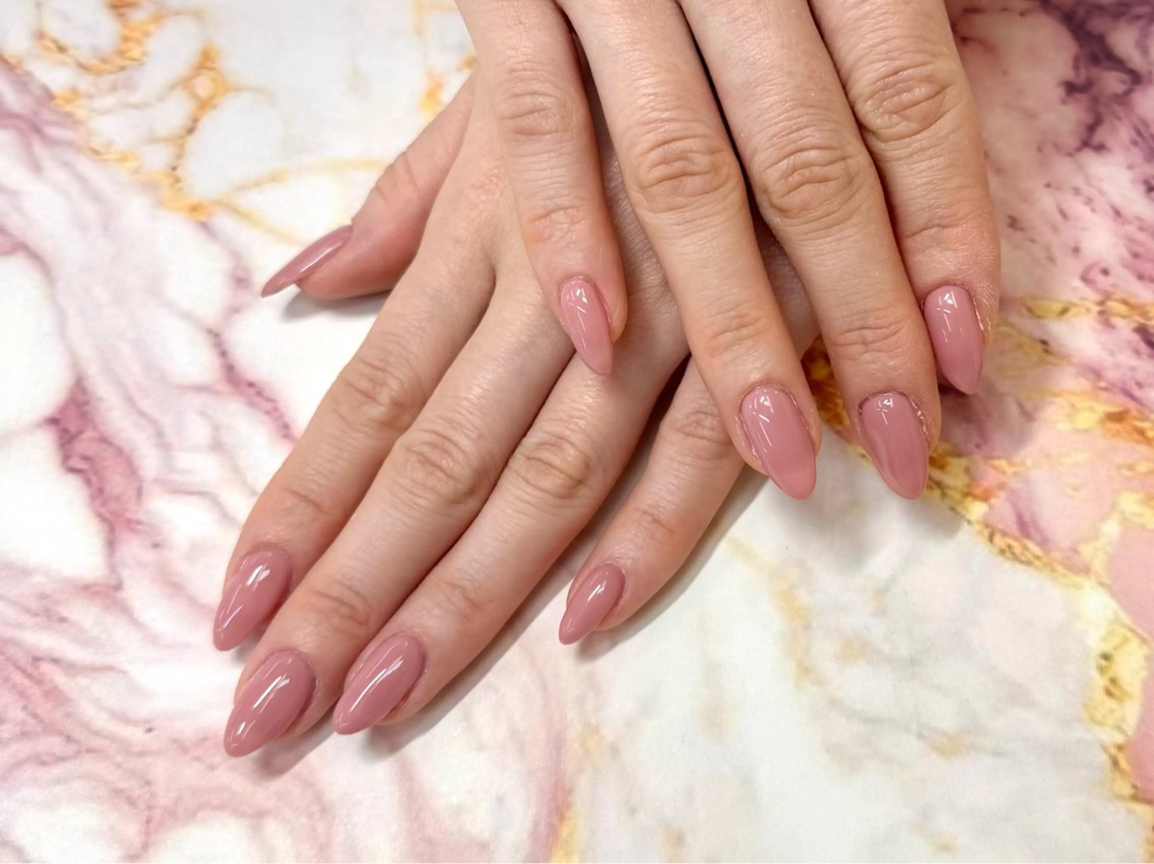 ネイル ピンク Luz de Amberのネイルデザイン