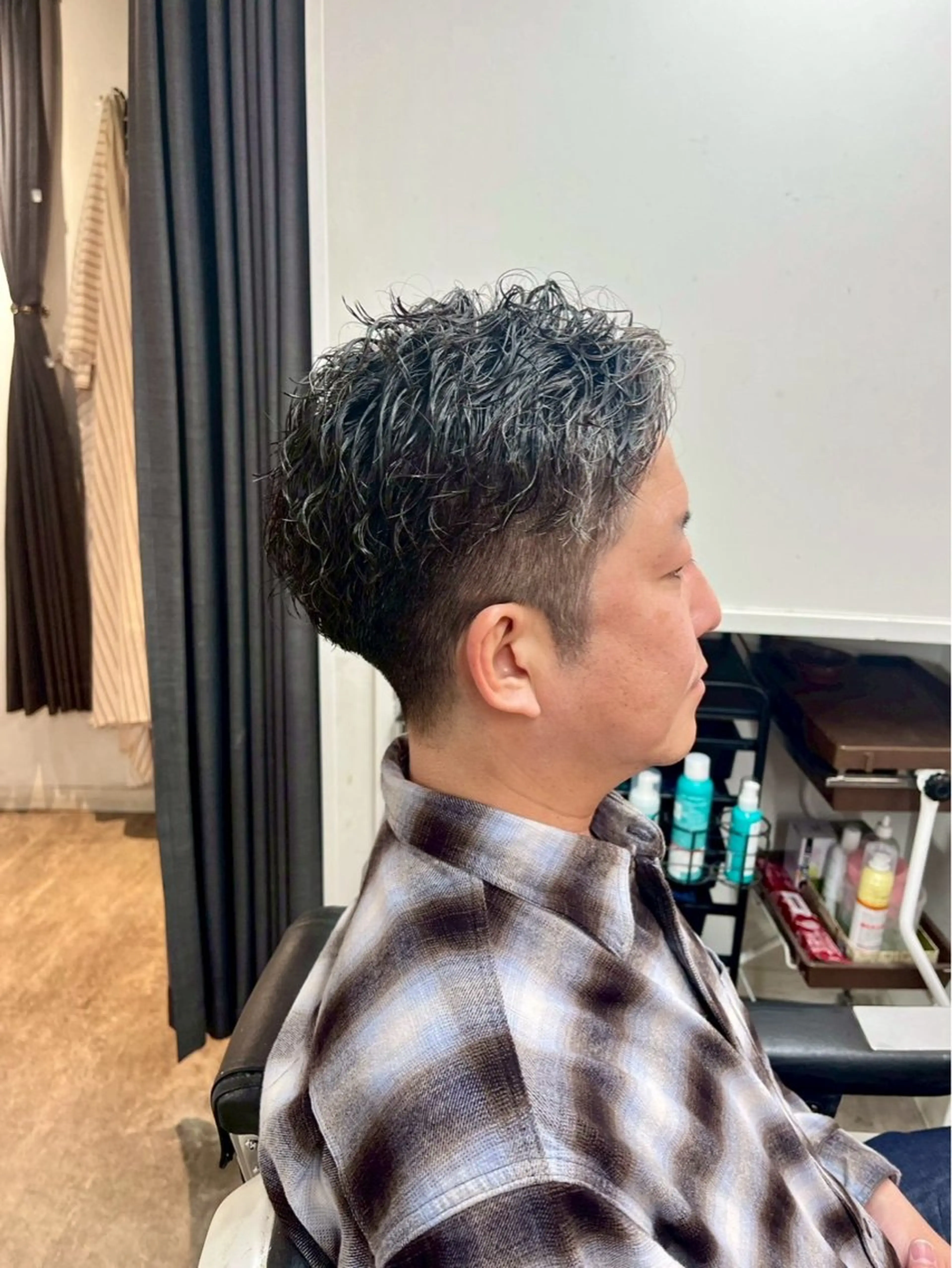 ショート パーマ メンズ カット パーマ トリートメント 佐々木 優人のヘアスタイル