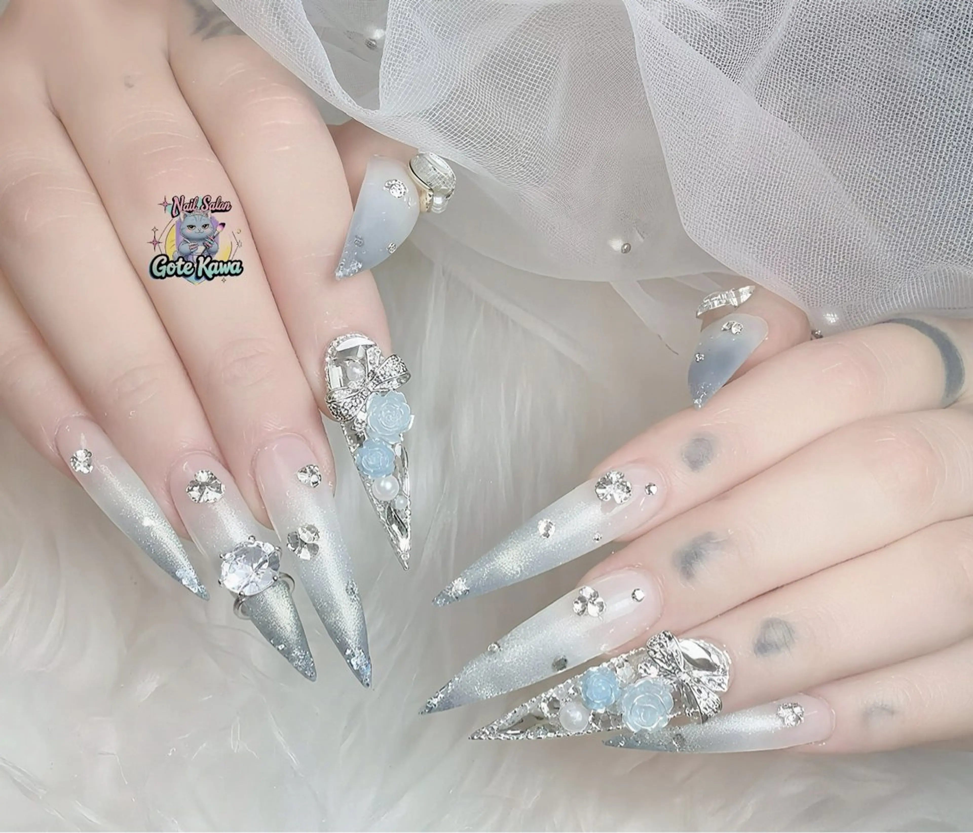 ネイル グラデーション キラキラネイル マグネットネイル 春ネイル バレンタイン ハンドネイル ハンドケア Gote Kawa nail salonのネイルデザイン