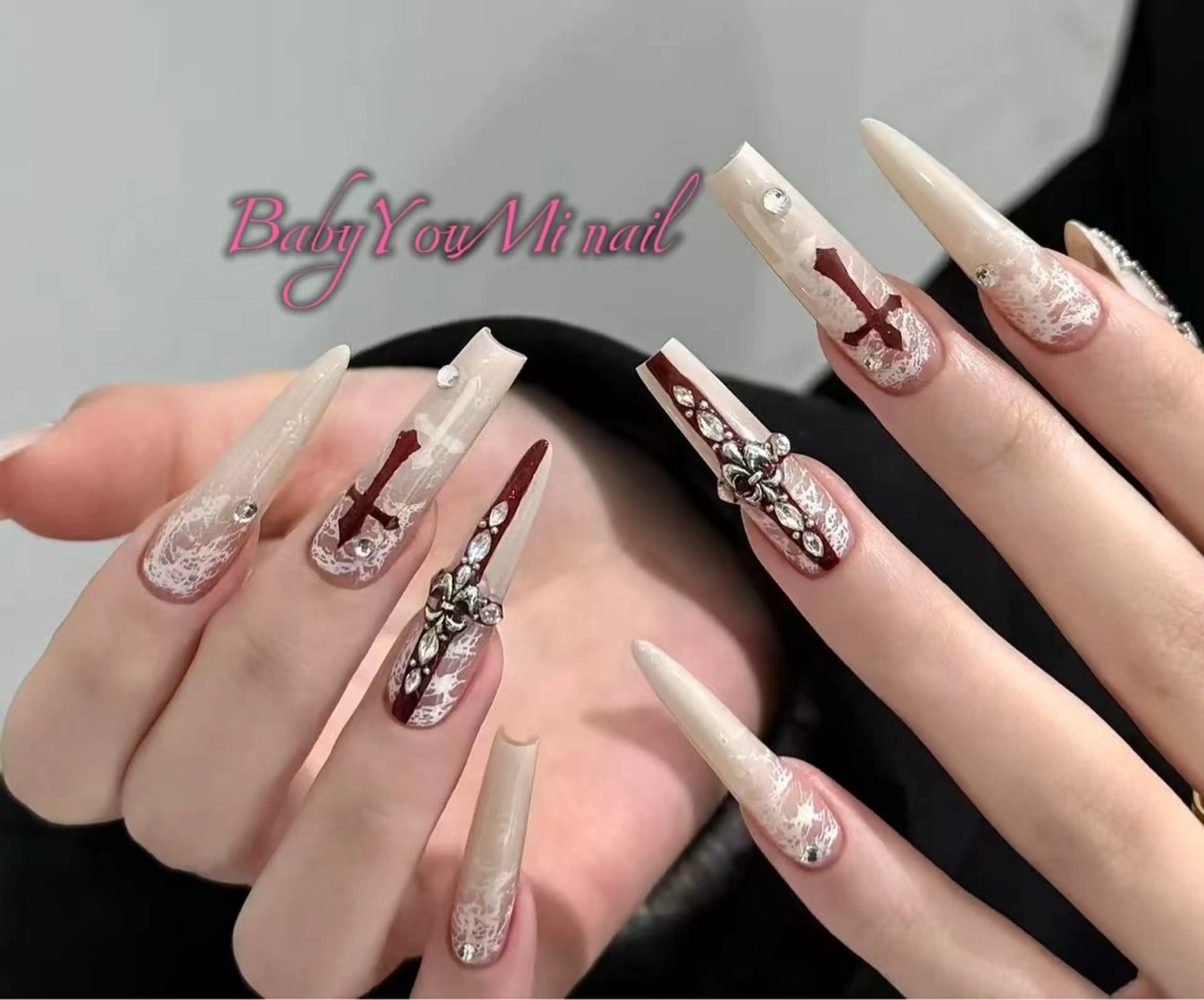 ネイル オーロラネイル 成人式 フットネイル フレンチネイル ジェルネイル ハンドネイル Oomiya 服部のネイルデザイン