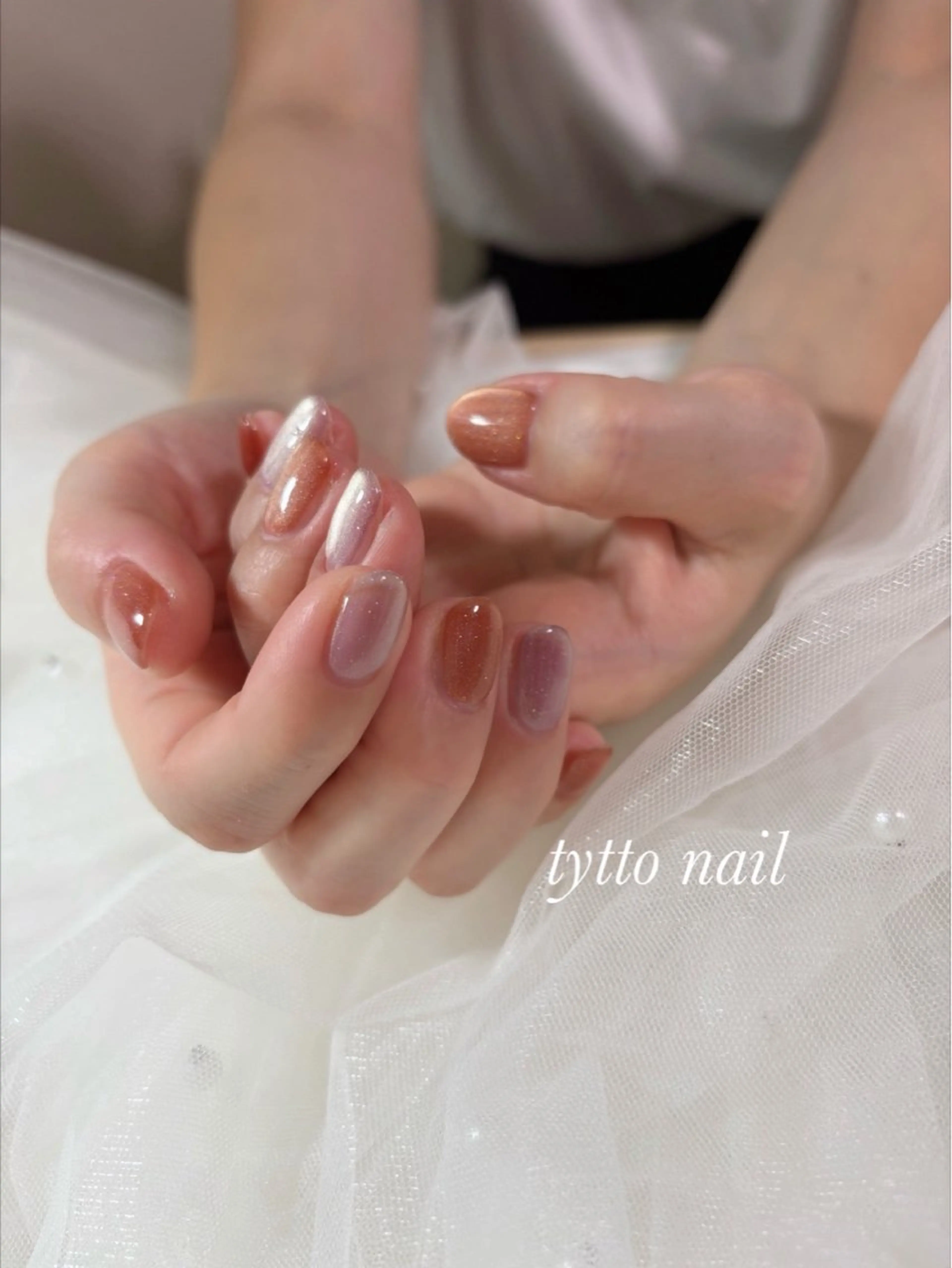 ネイル ガーリー キラキラネイル 韓国ネイル マグネットネイル ワンカラーネイル ハンドネイル tytto nail ❤︎‪‪eri‪‪のネイルデザイン