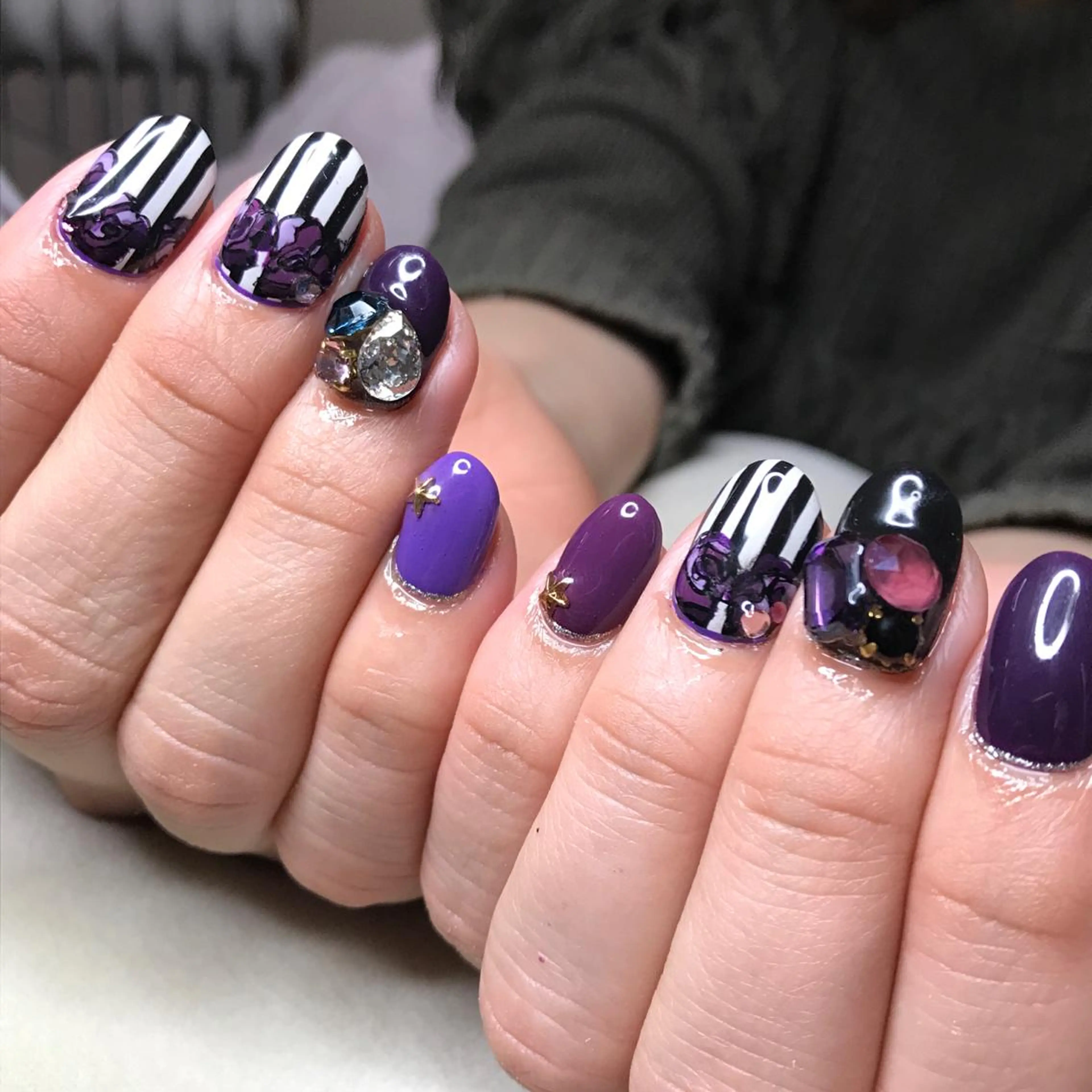 ミディアム ネイル ♡ belleのネイルデザイン