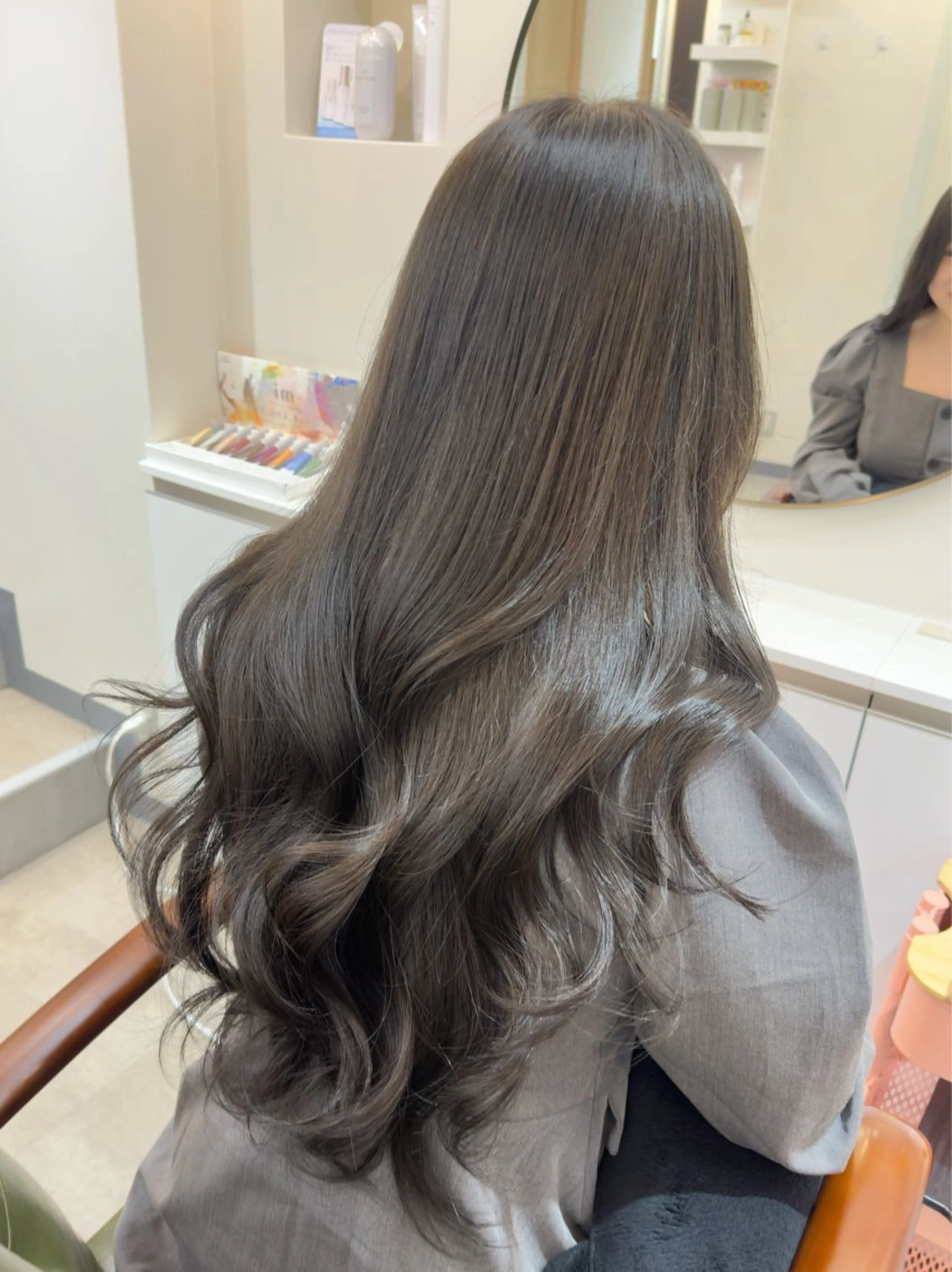 ロング カラー レイヤー/顔周り /いいぬまみかのヘアスタイル