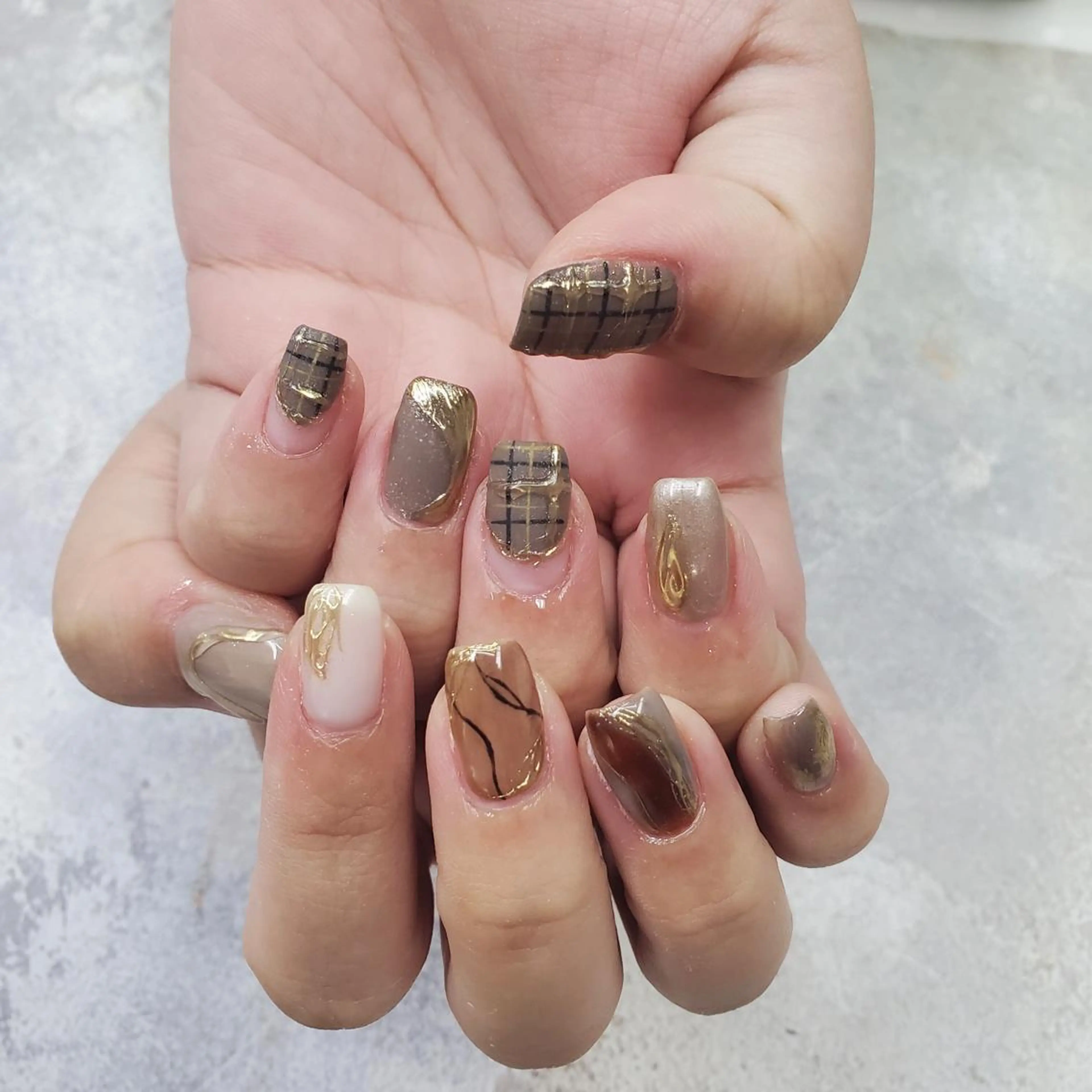 ネイル nailstudio eviz新宿店のネイルデザイン