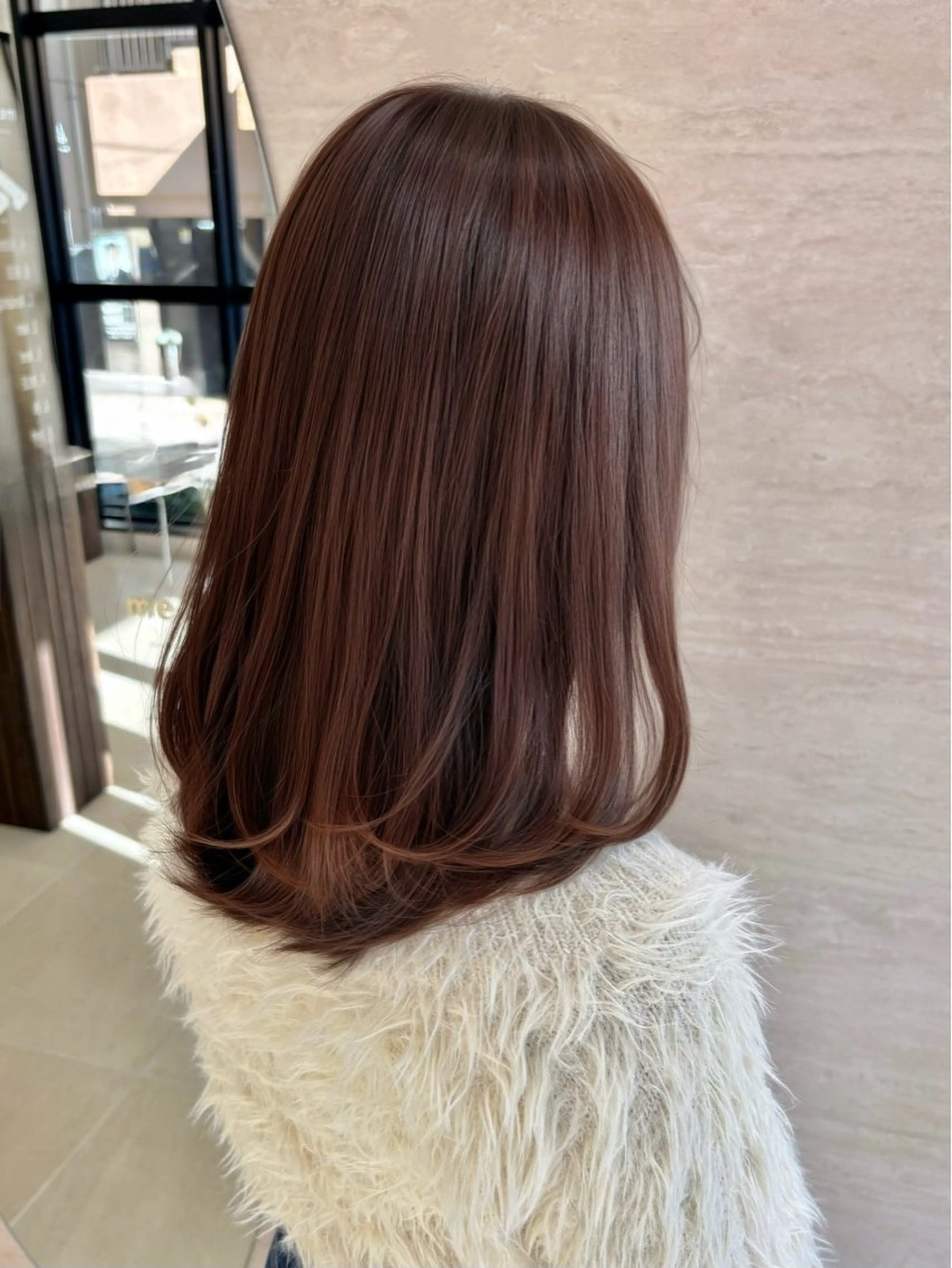 ミディアム カラー ベージュカラー 透明感カラー グレージュ レイヤーカット 小顔カット カット ヘアカラー 韓国/タッセルボブ /レイヤーボブのヘアスタイル