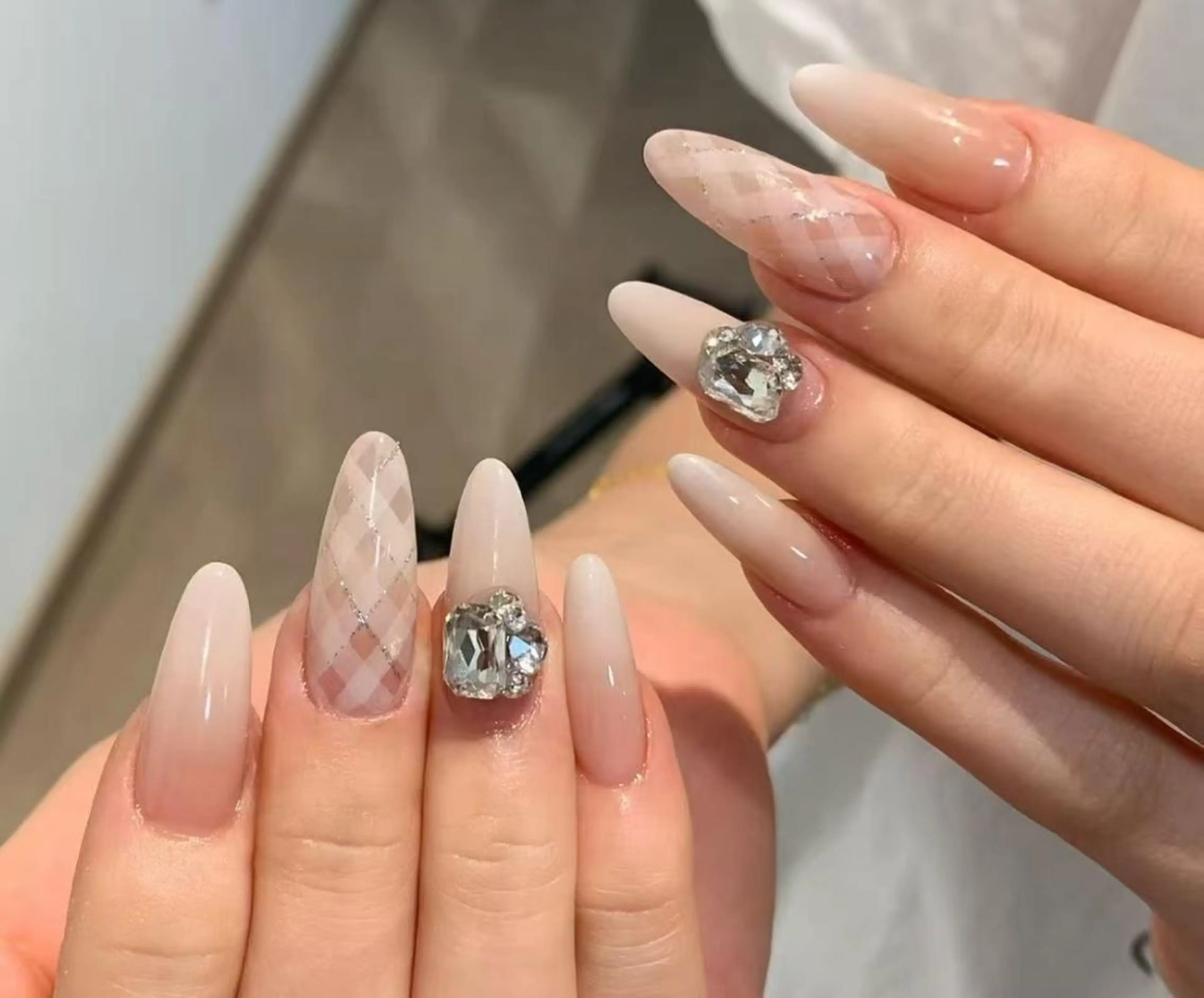ネイル ハンドネイル エリ🫧 nail池袋東口のネイルデザイン