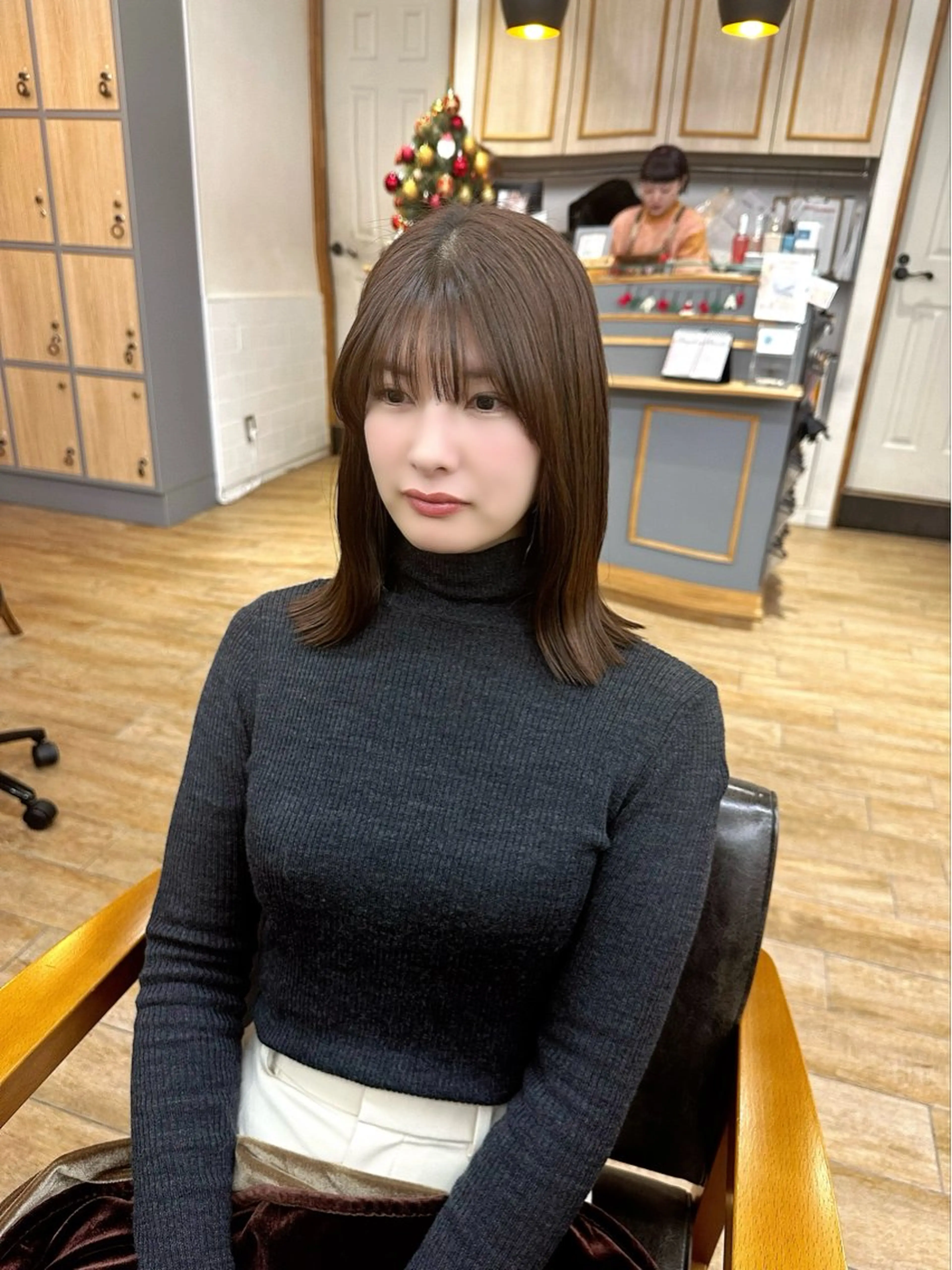 ミディアム カラー パーマ ヘアアレンジ メンズ キッズ カット 縮毛矯正 レイヤーカット 🌿透け感カラーのヘアスタイル