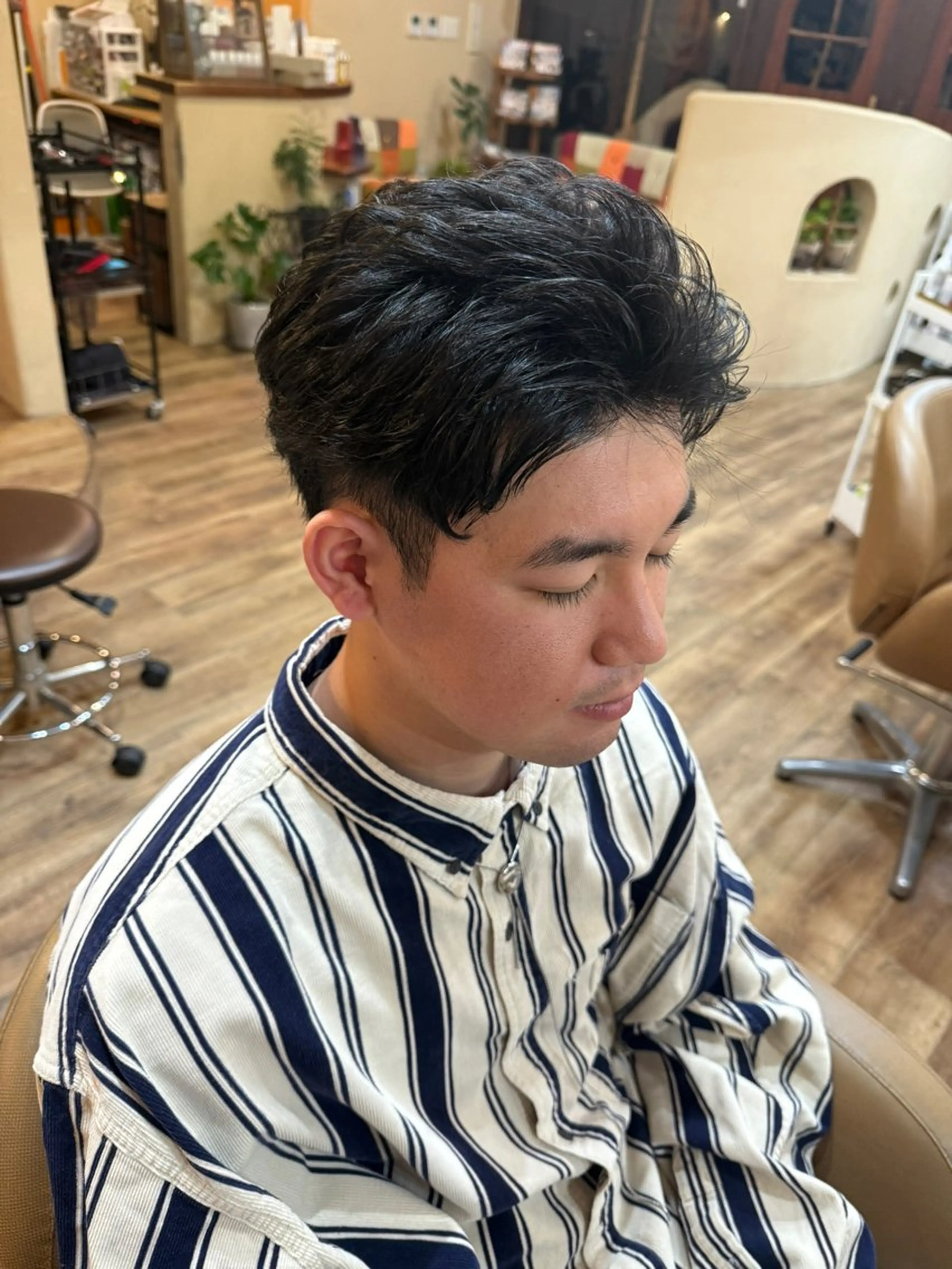 ショート メンズ くせ毛 カット パーマ 鈴木 未歩のヘアスタイル