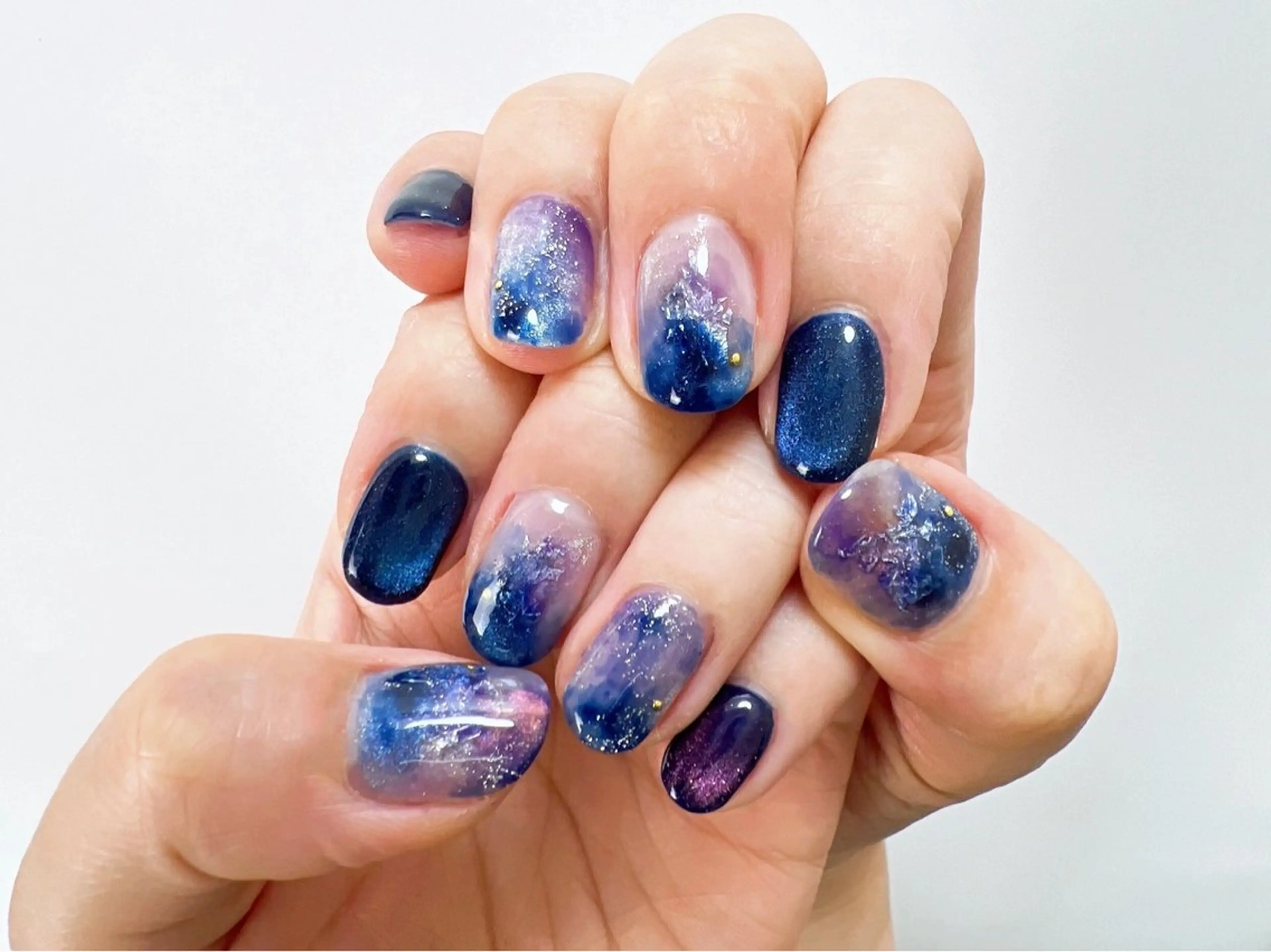 ネイル ブルー ネイビー ニュアンスネイル パープル ハンドネイル 岩澤 恵子のネイルデザイン