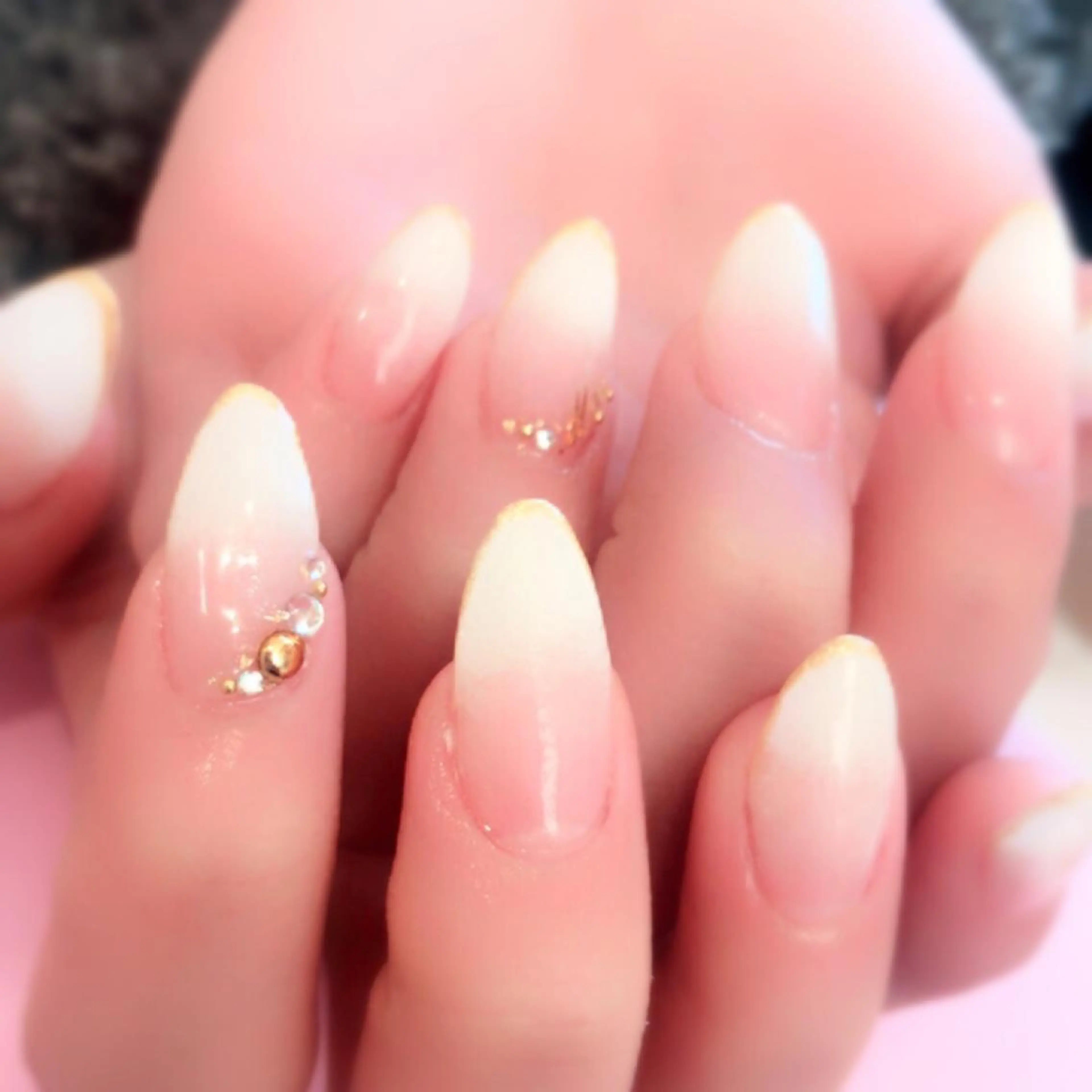 ネイル ジェルネイル スカルプネイル ソフトジェル ハンドネイル Cherias nailのネイルデザイン
