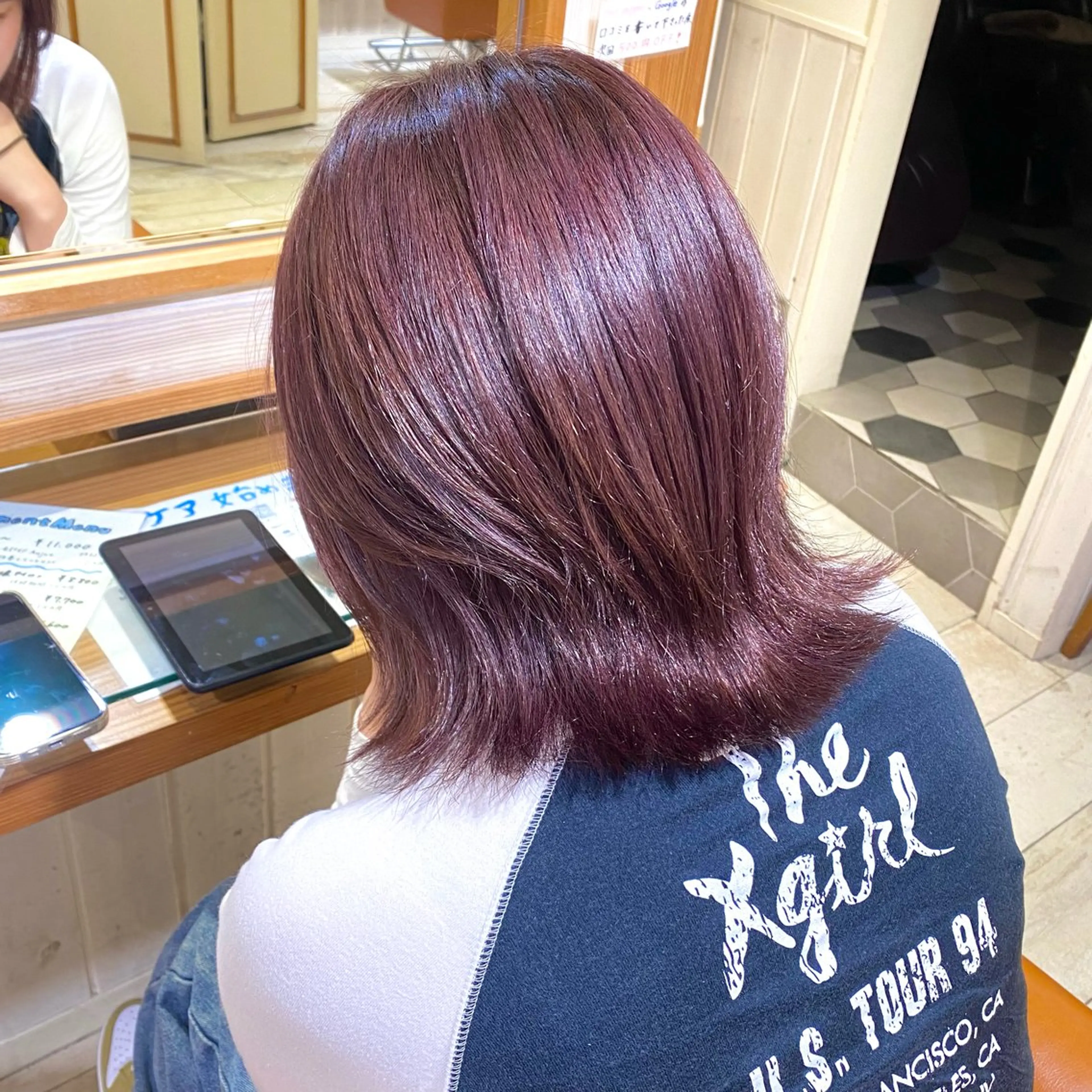 ミディアム くびれヘア 🌸小島友梨香🌸 ブリーチカラーのヘアスタイル