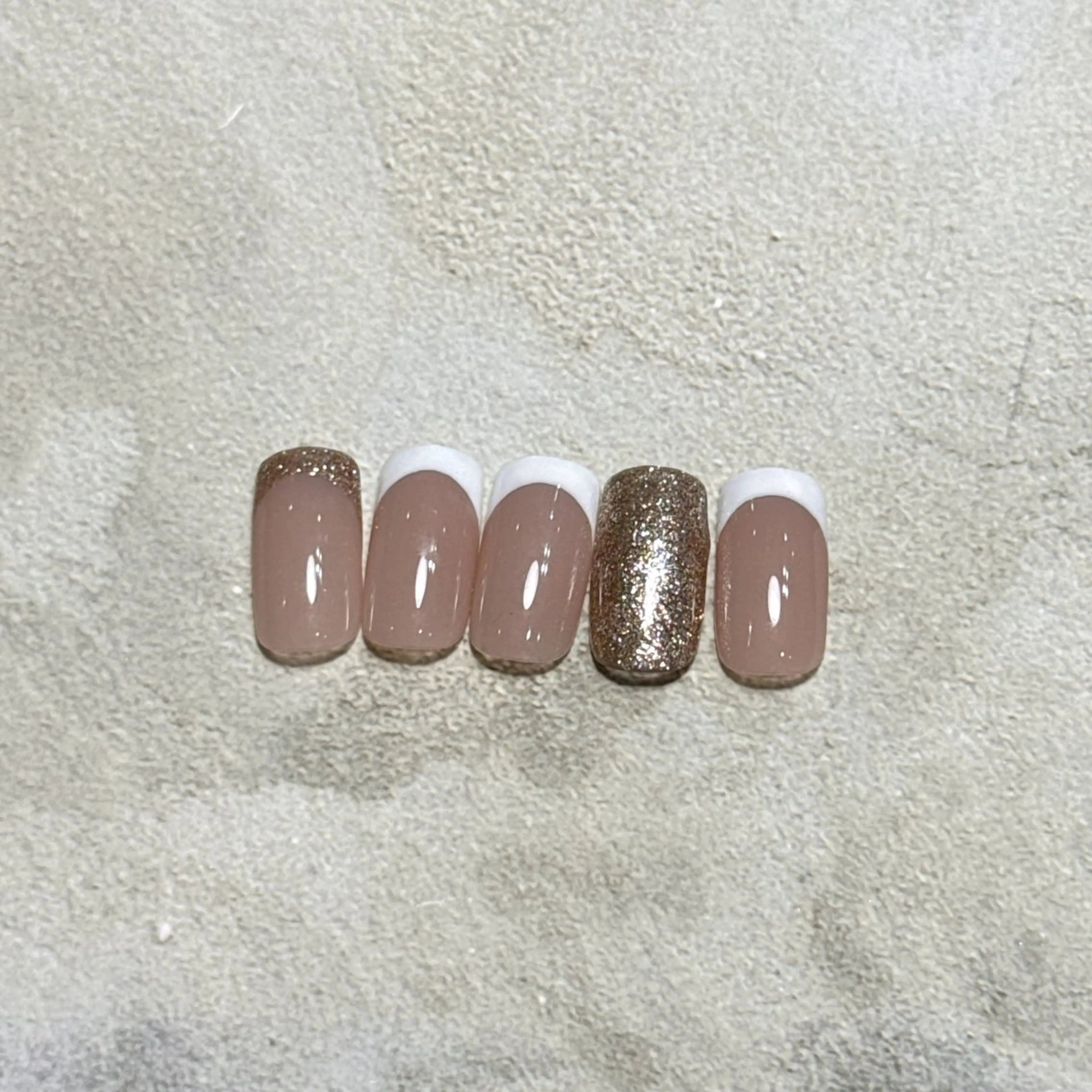 ネイル novem Manamiのネイルデザイン