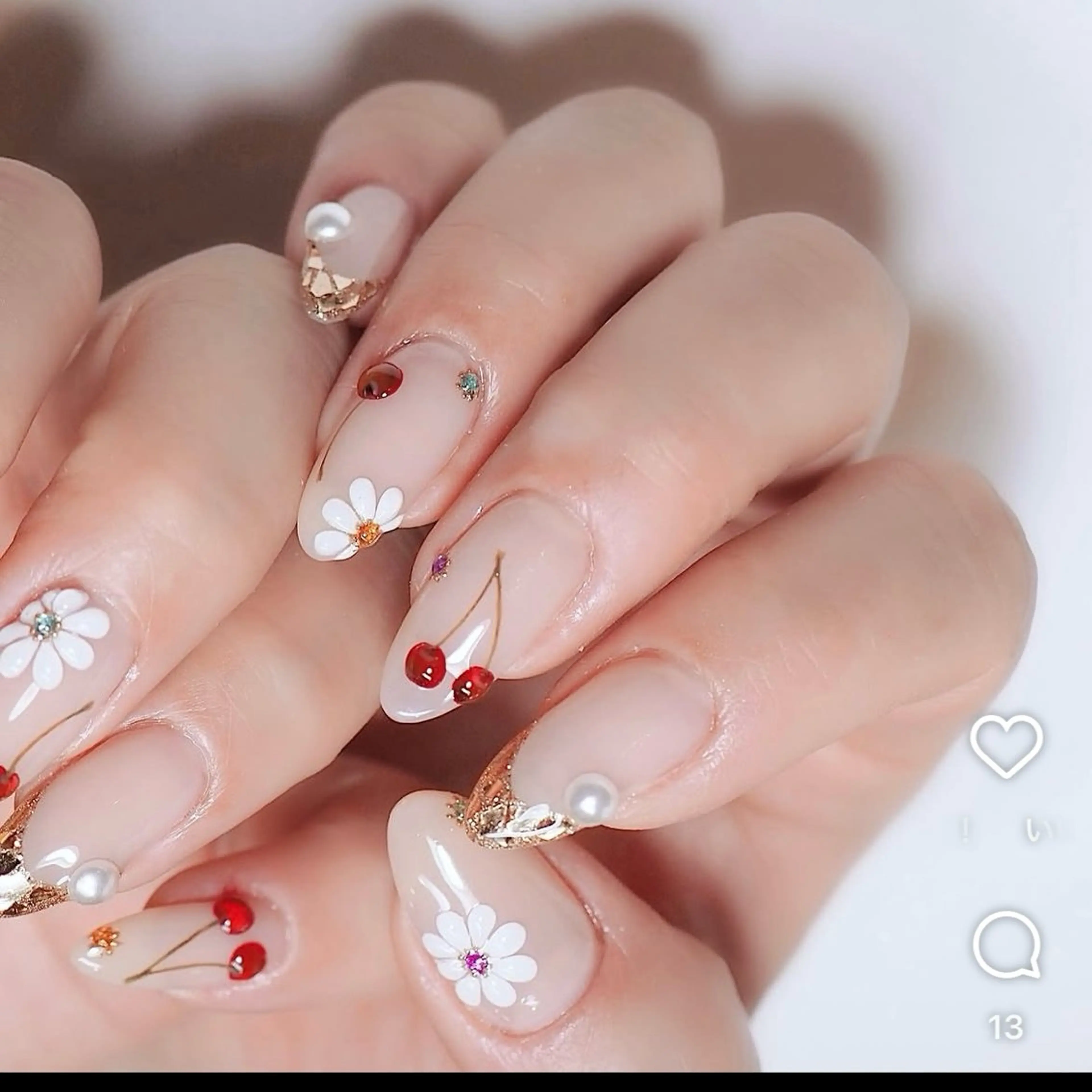 ネイル MAXKELLY MAIKAのネイルデザイン