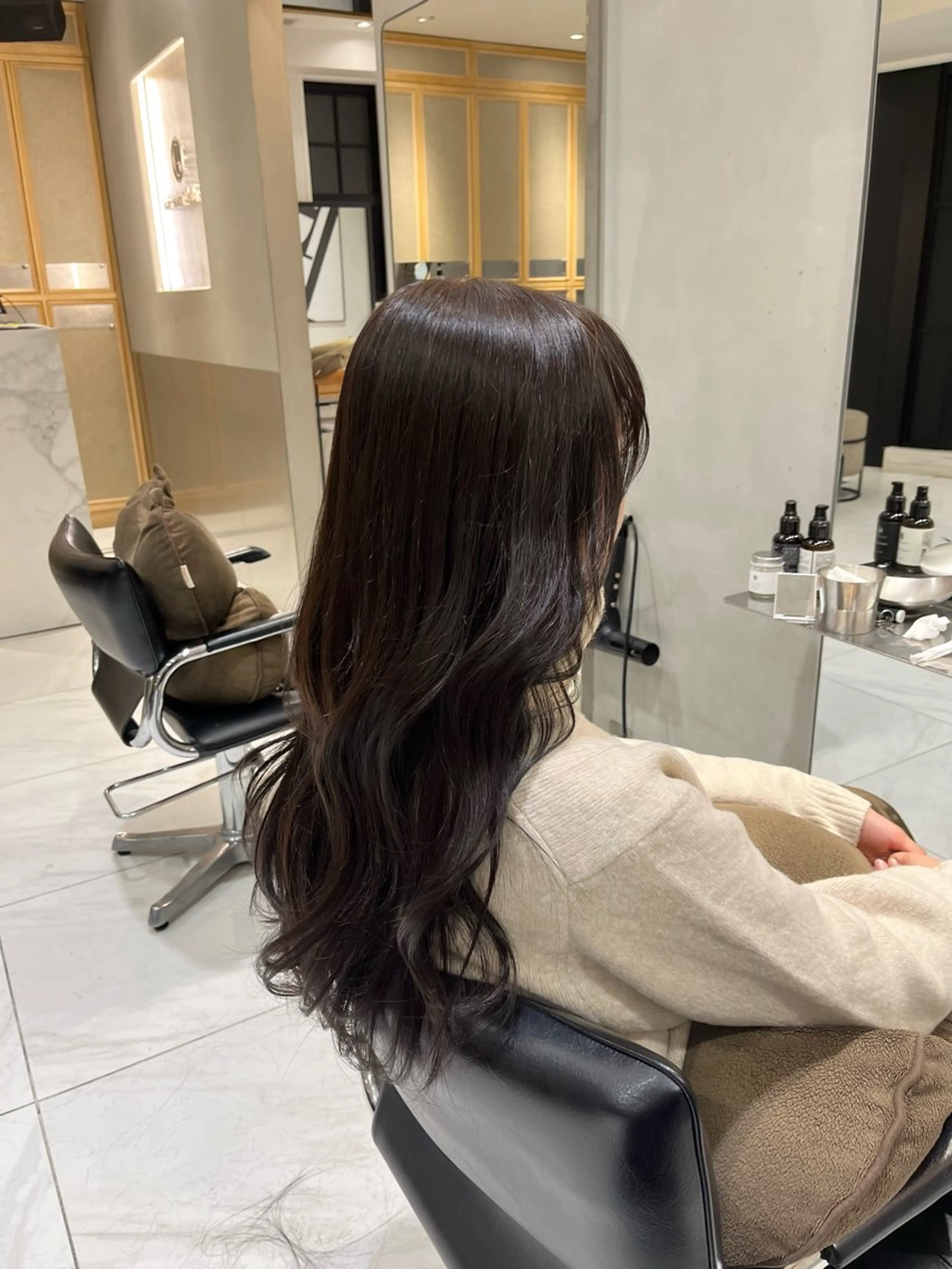 ロング カラー ブラウンカラー オリーブブラウン ナミ🩶暗髪/暖色 ❤️/透明感/縮毛のヘアスタイル