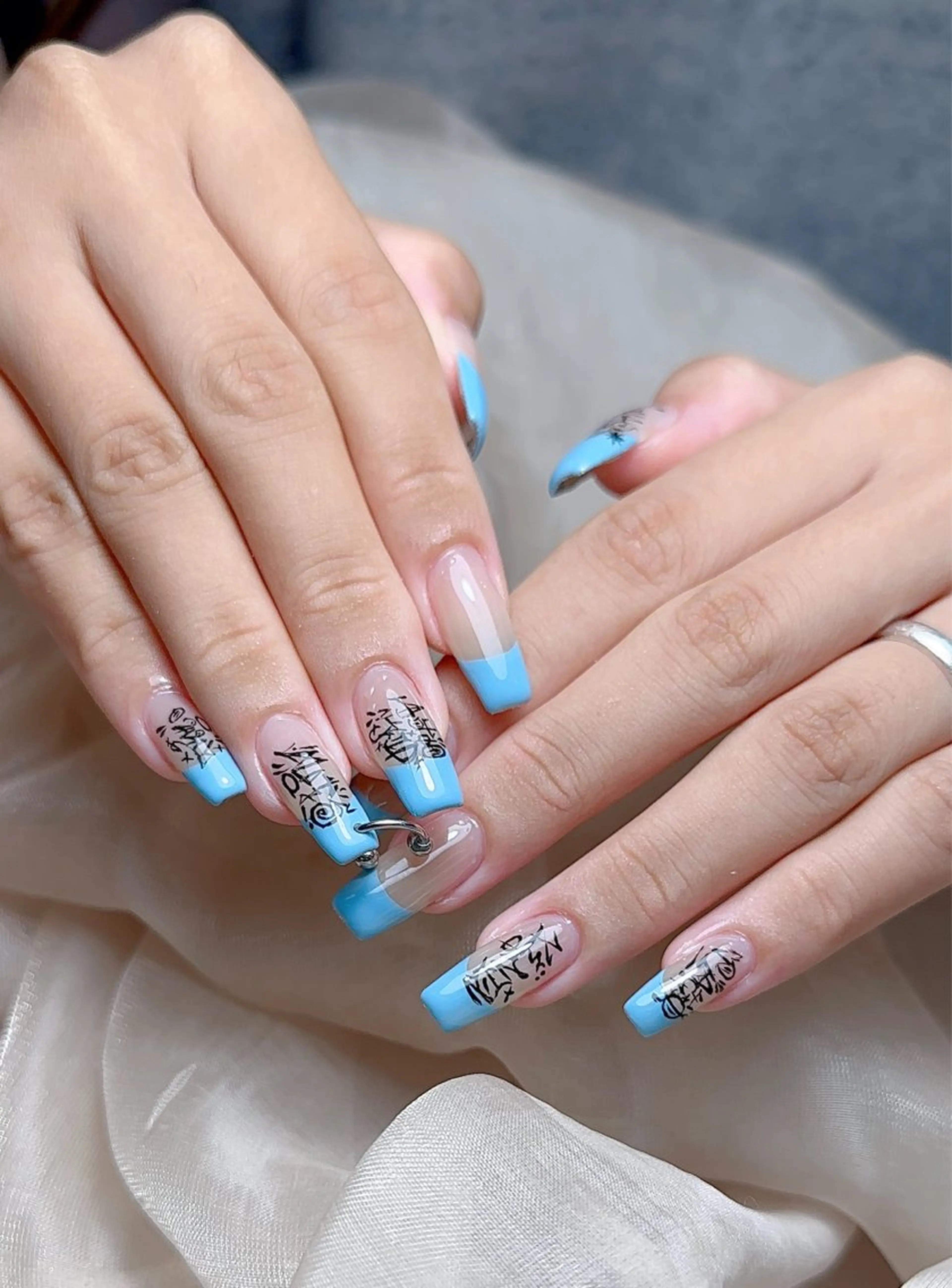 ネイル MissU ネイルサロンのネイルデザイン