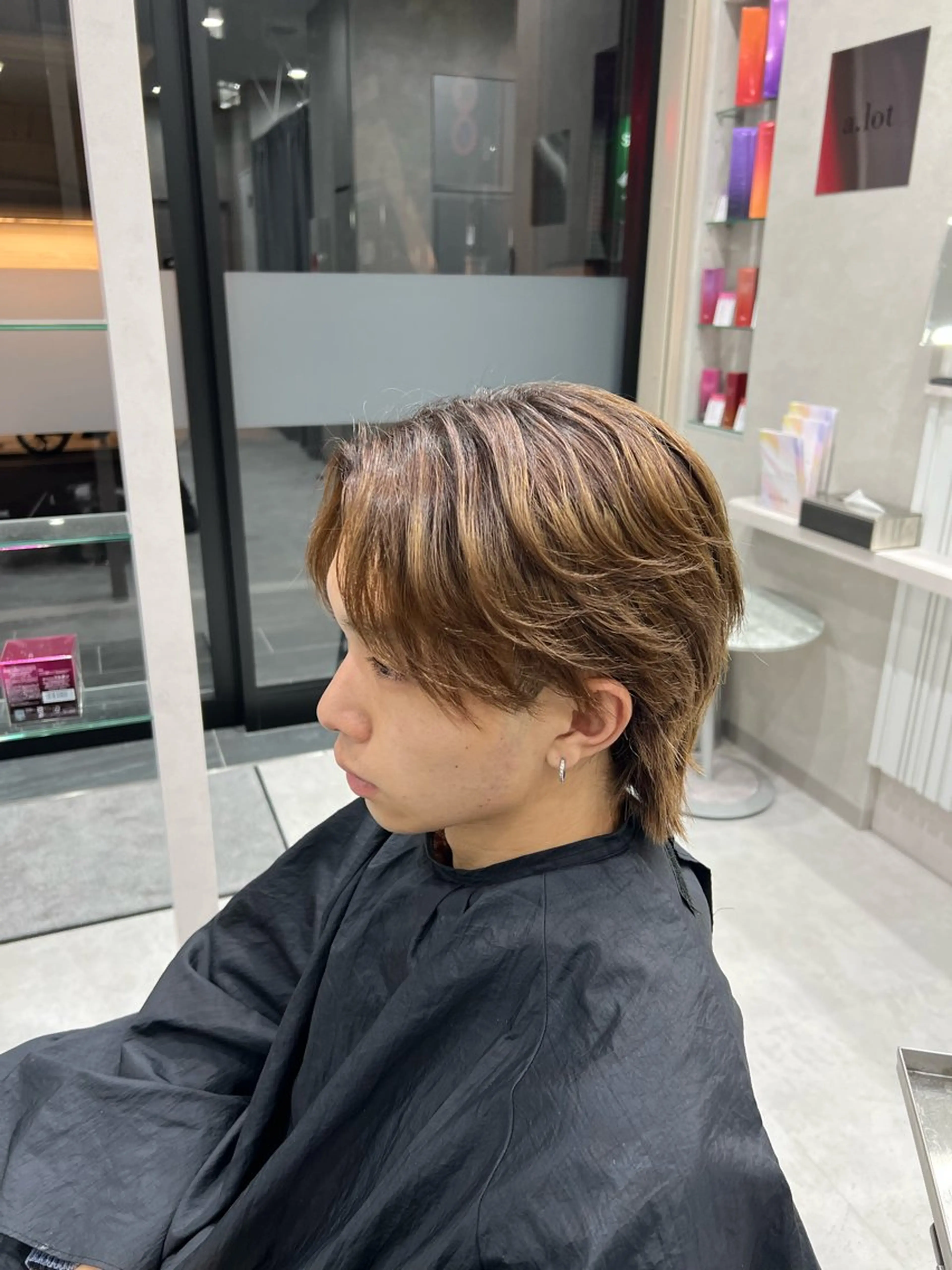 パーマ メンズ メンズブリーチ 縮毛矯正 カット 縮毛矯正 SENA 再現性 パーマと縮毛矯正のヘアスタイル