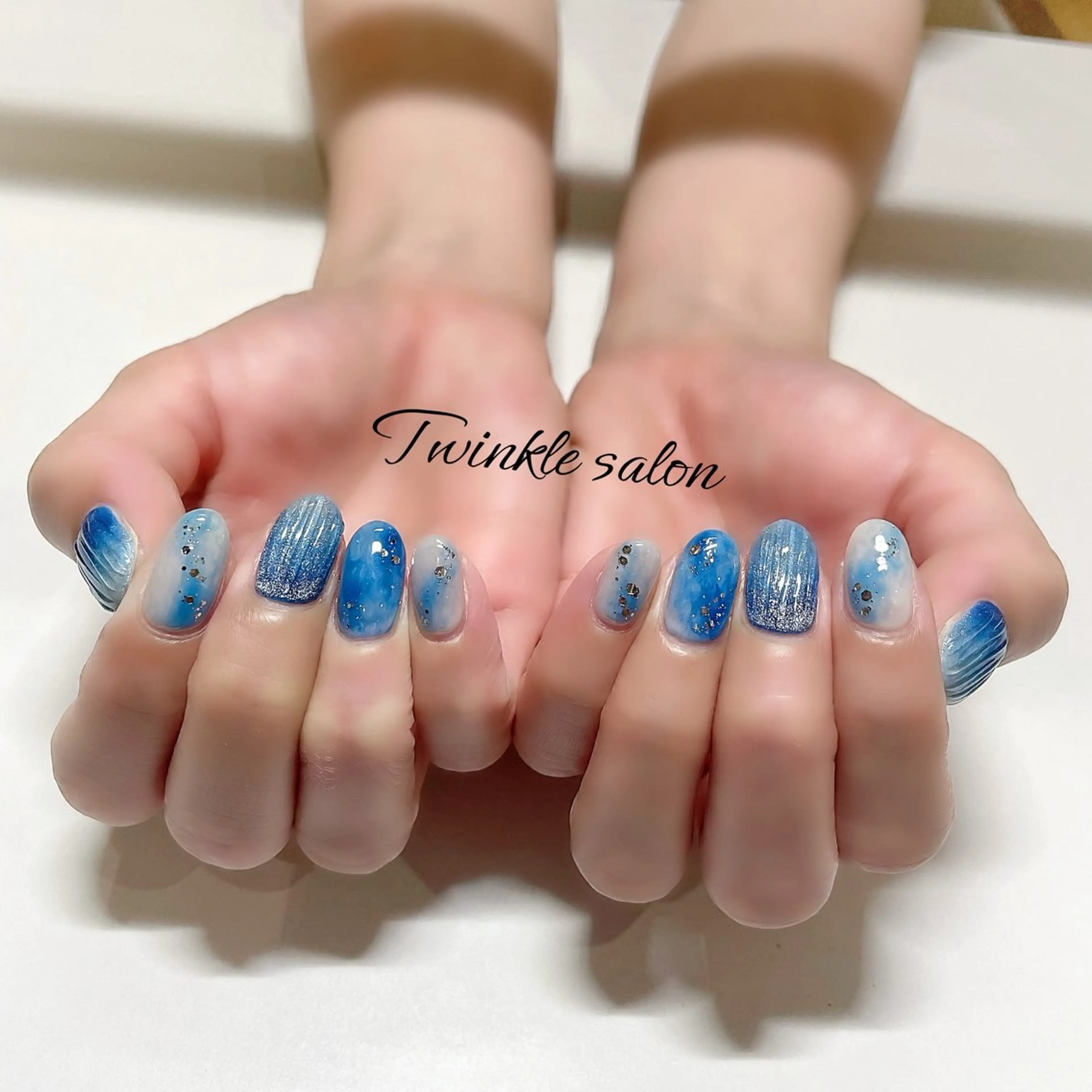 ネイル ハンドネイル ハンドケア 中井 綾香の眉毛・アイブロウイメージ