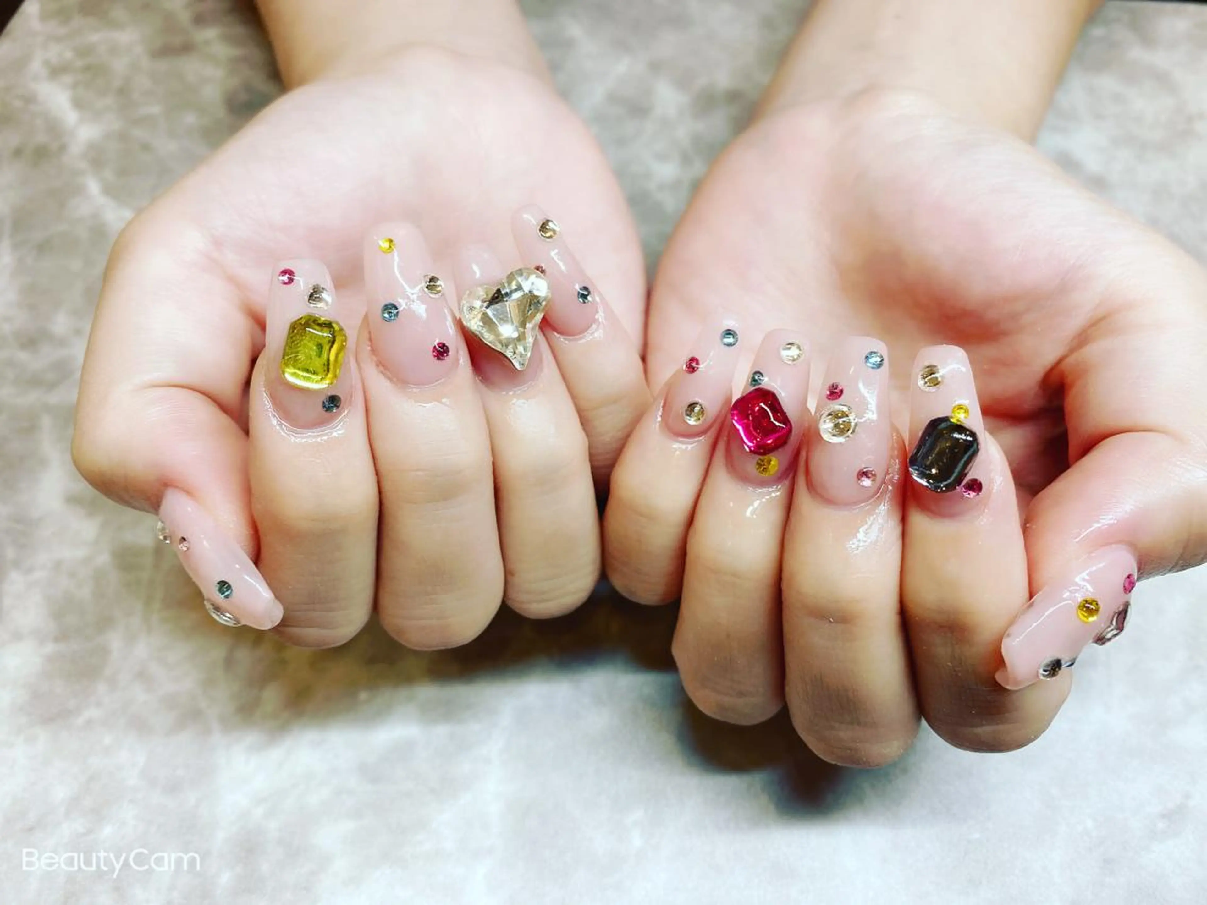 ネイル ハンドネイル Piacere 絵美のネイルデザイン