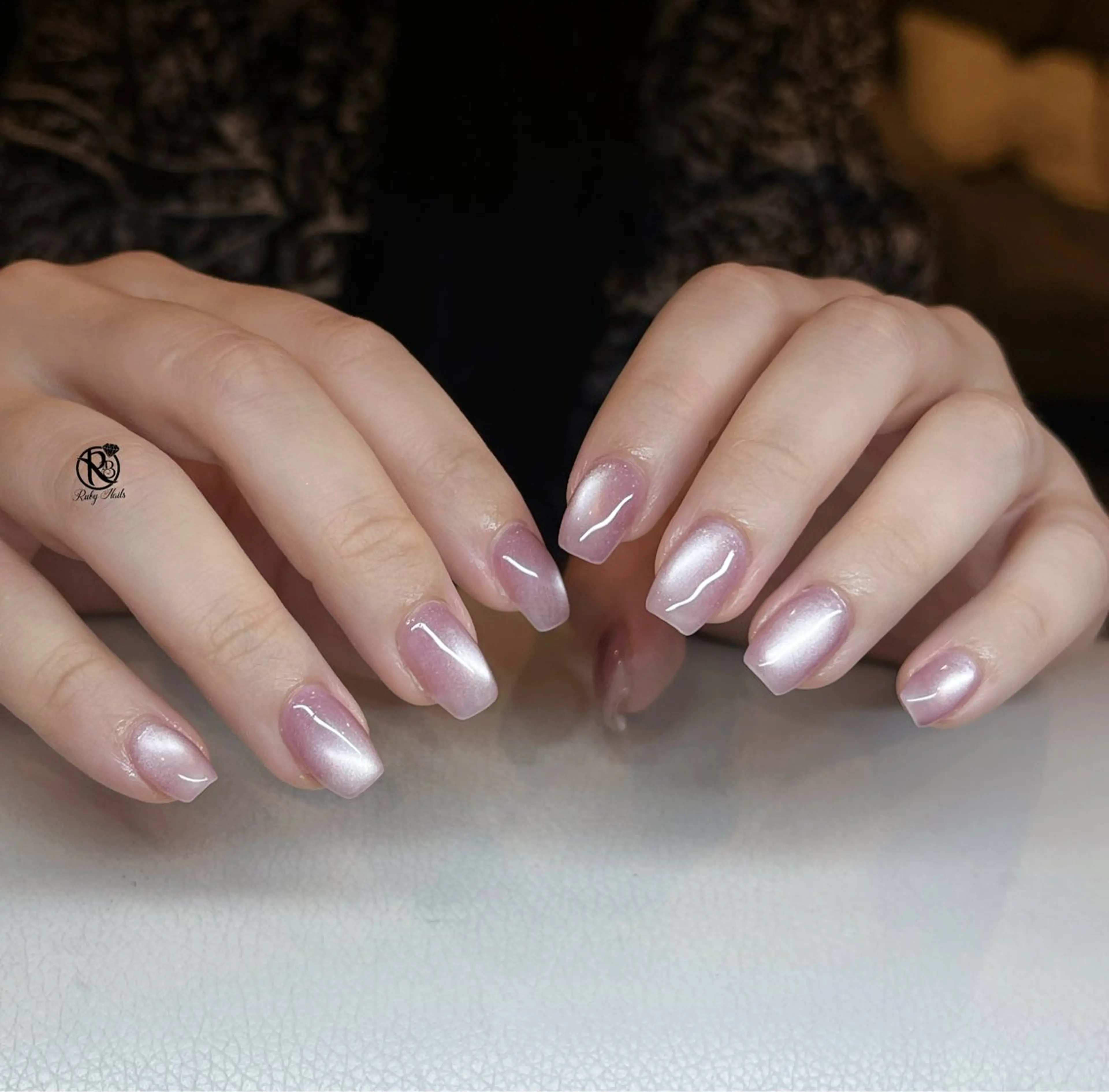 ネイル ボルドー ブラウン チークネイル ドット フットネイル ハンドネイル Yukichan 日暮里店のネイルデザイン