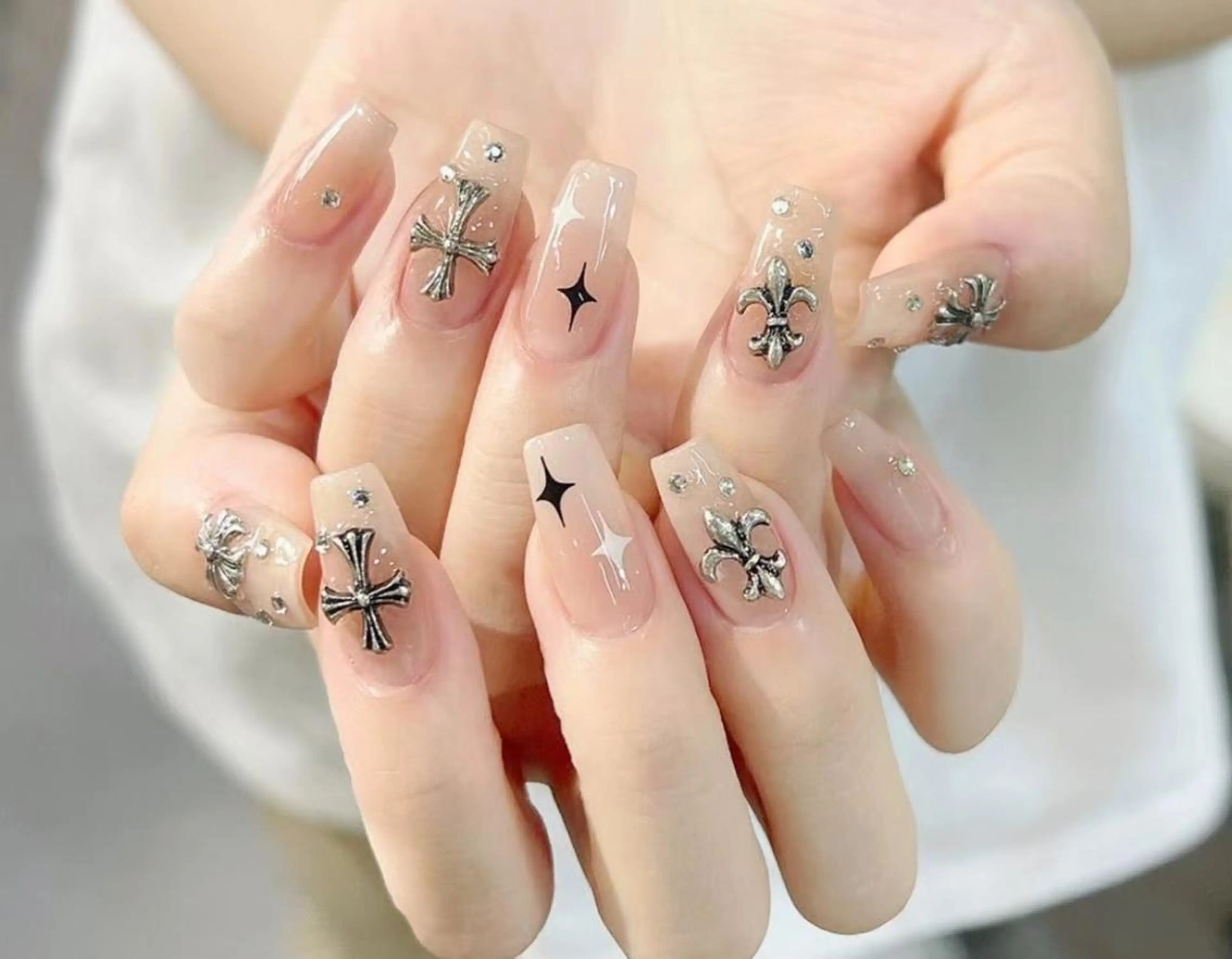 ネイル ハンドネイル 💙羽生 彩光💙のネイルデザイン