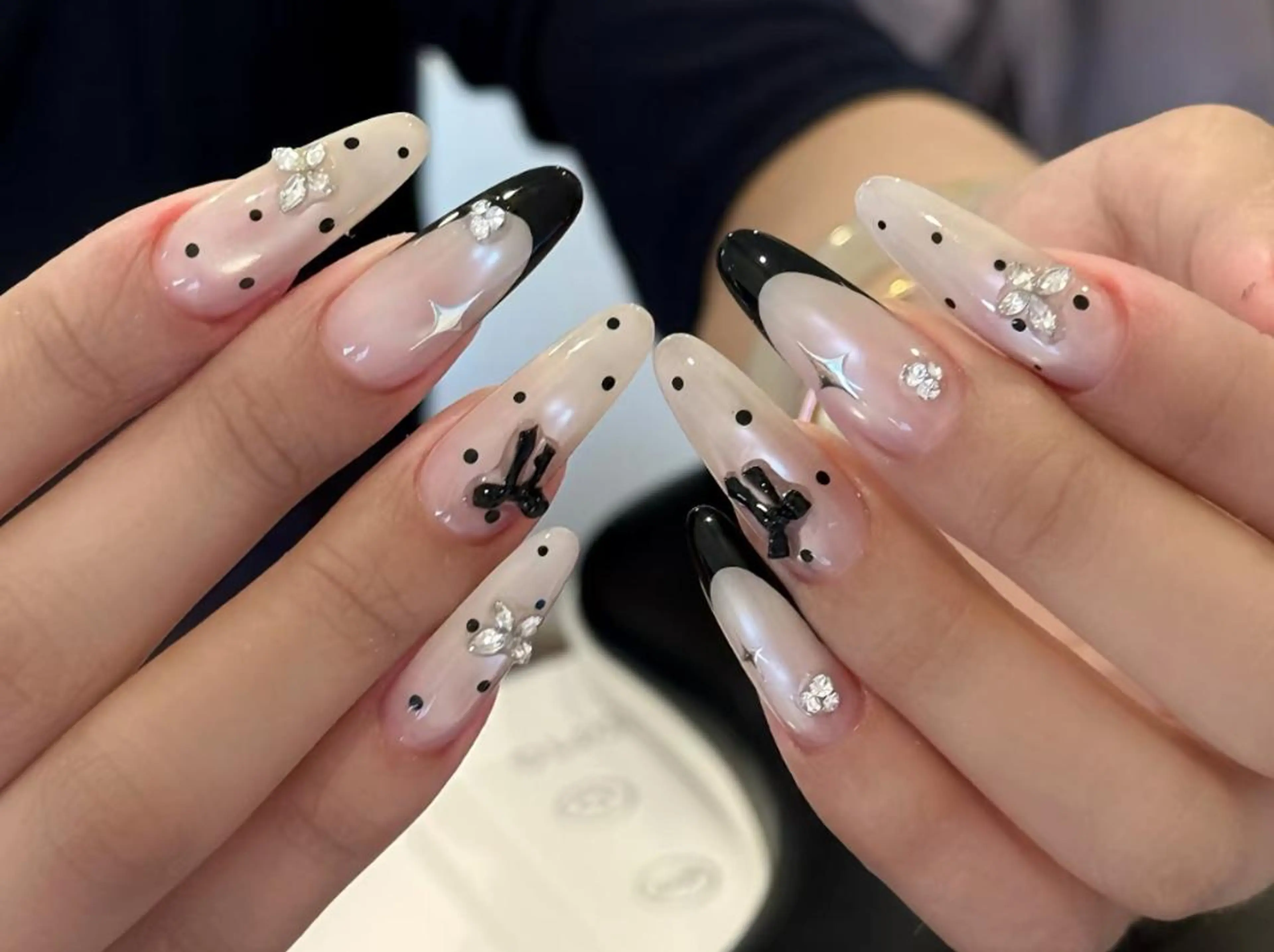 ネイル ハンドネイル 🎀 Ayaka_nailのネイルデザイン