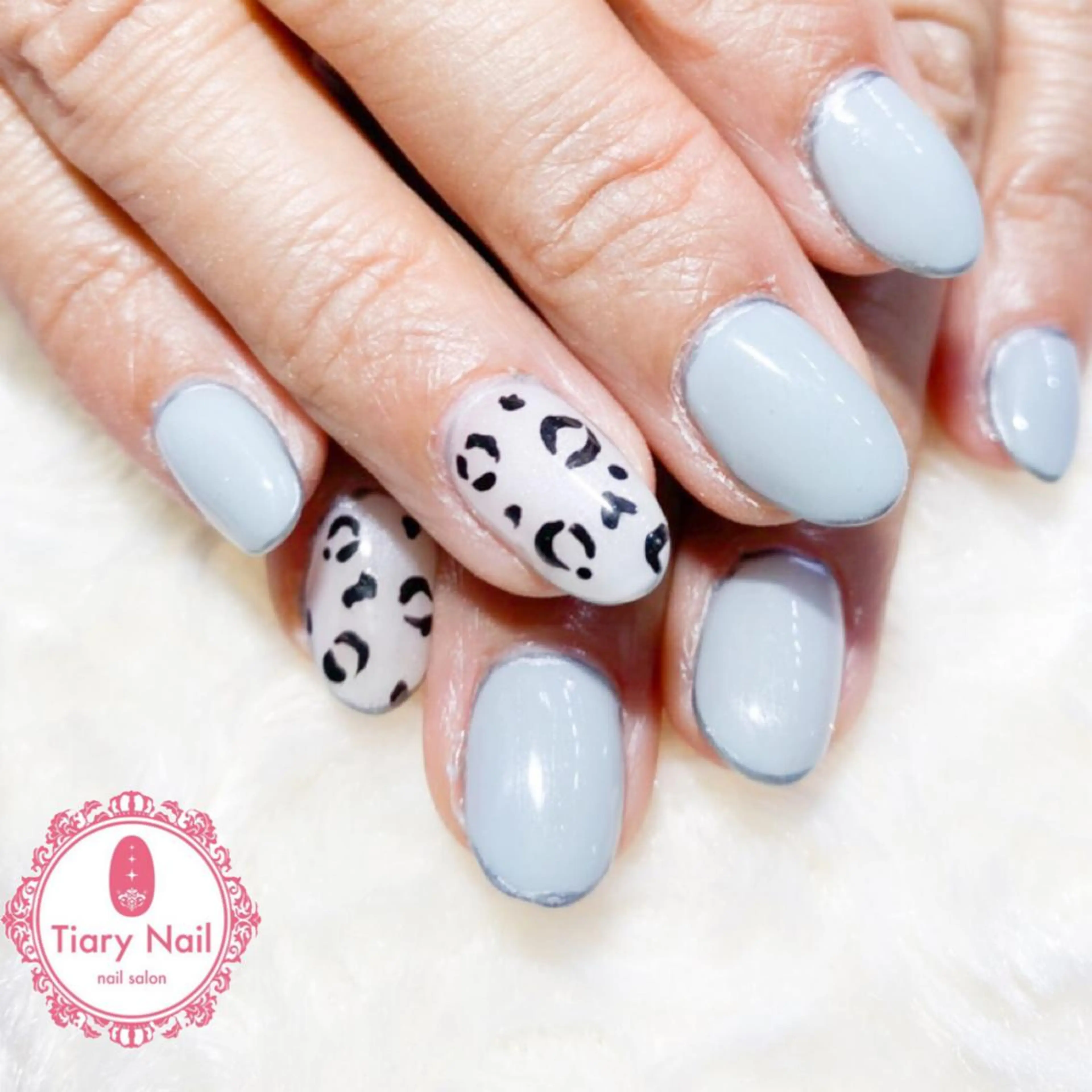 ネイル tiarynail K K🐼のネイルデザイン