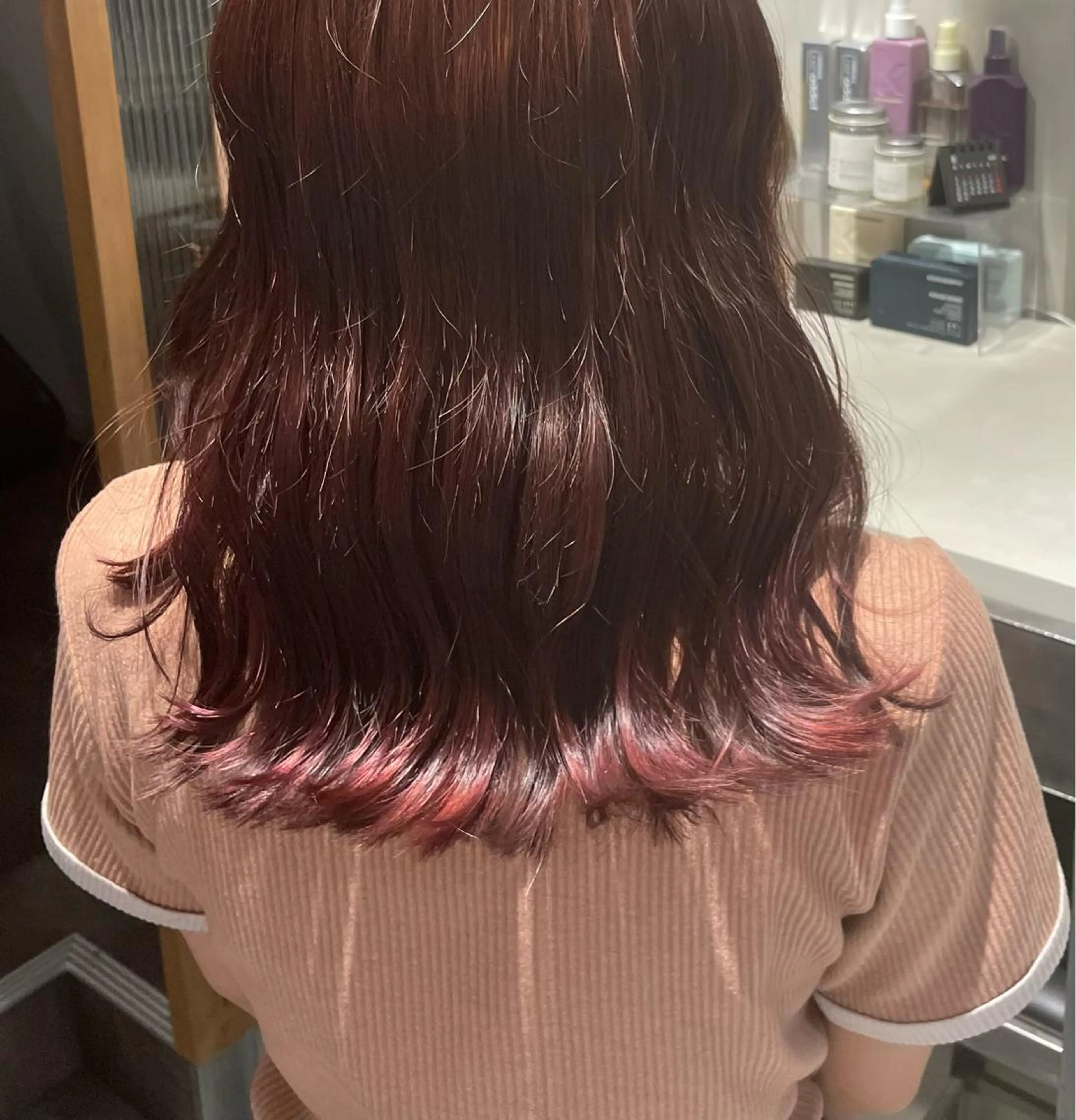 カラー ミルクティーベージュ ブリーチ🖤サヤカのヘアスタイル