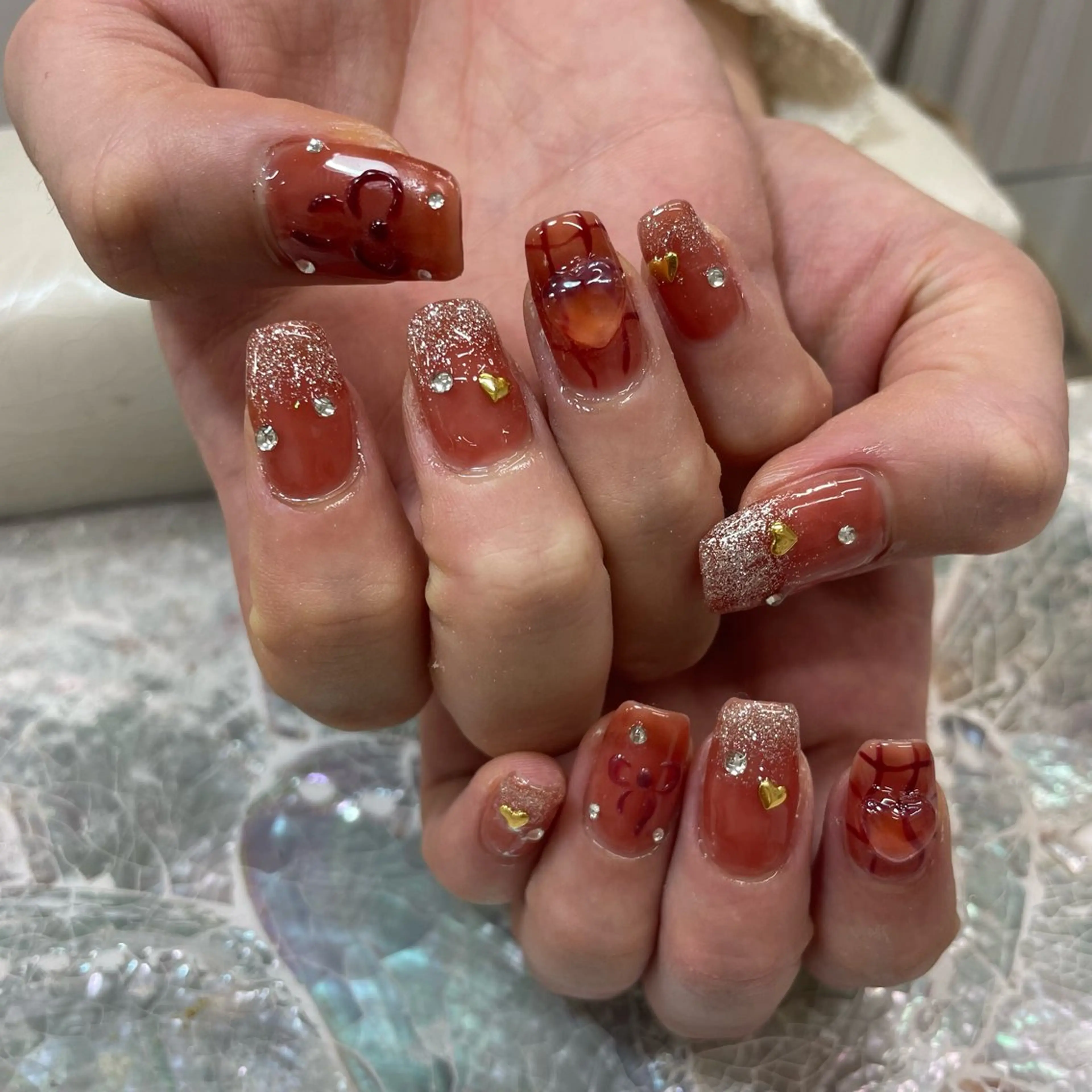 ネイル キラキラネイル リボン 🌴konami 4U NAIL🥥のネイルデザイン