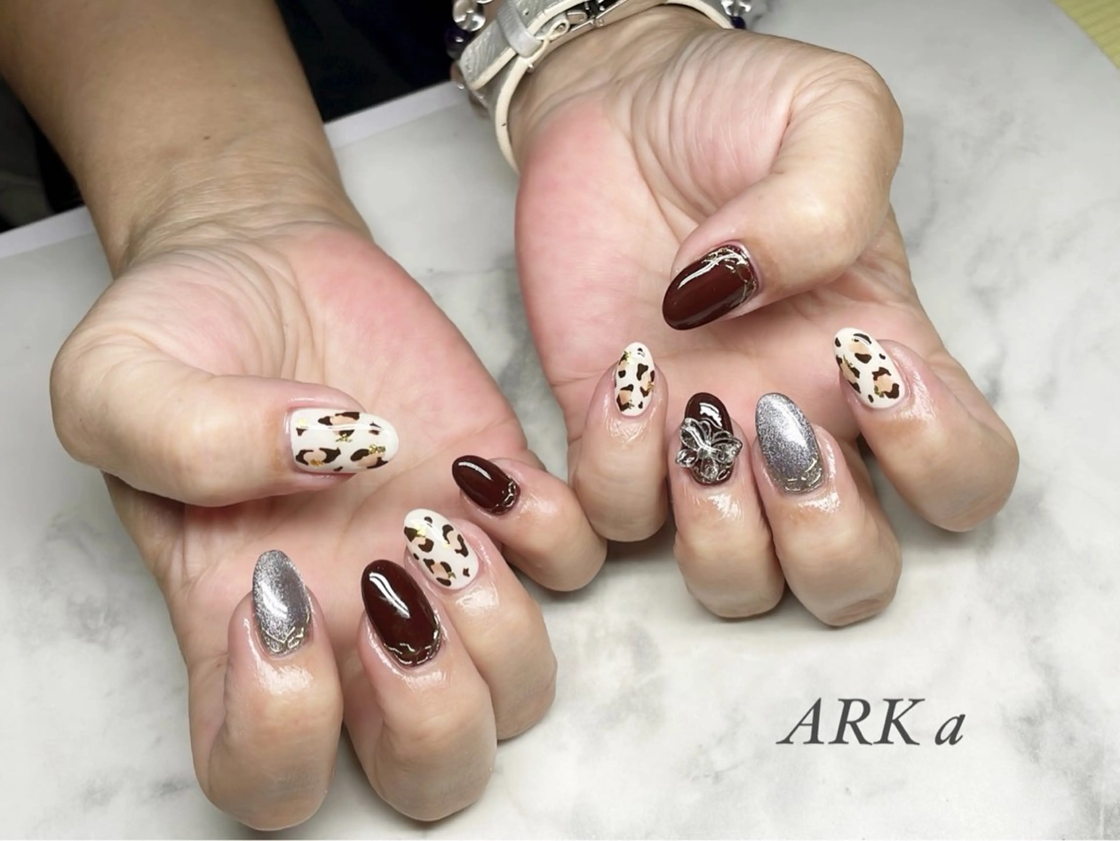 ネイル アニマル柄 マグネットネイル ミラーネイル ハンドネイル ARKα Nishiのネイルデザイン