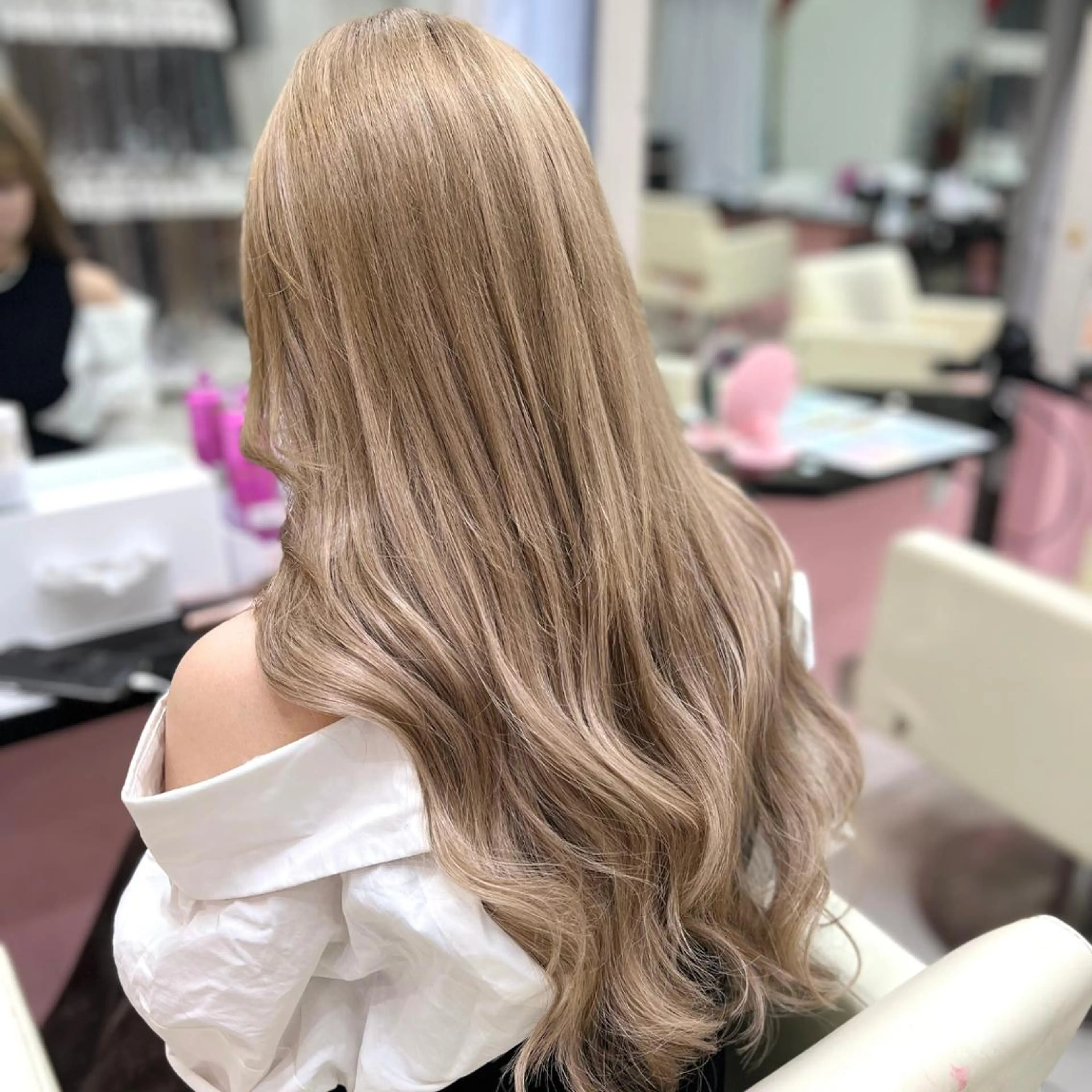 ロング シールエクステ エクステ ヘアカラー SEASON 大阪梅田駅徒歩7分のヘアスタイル