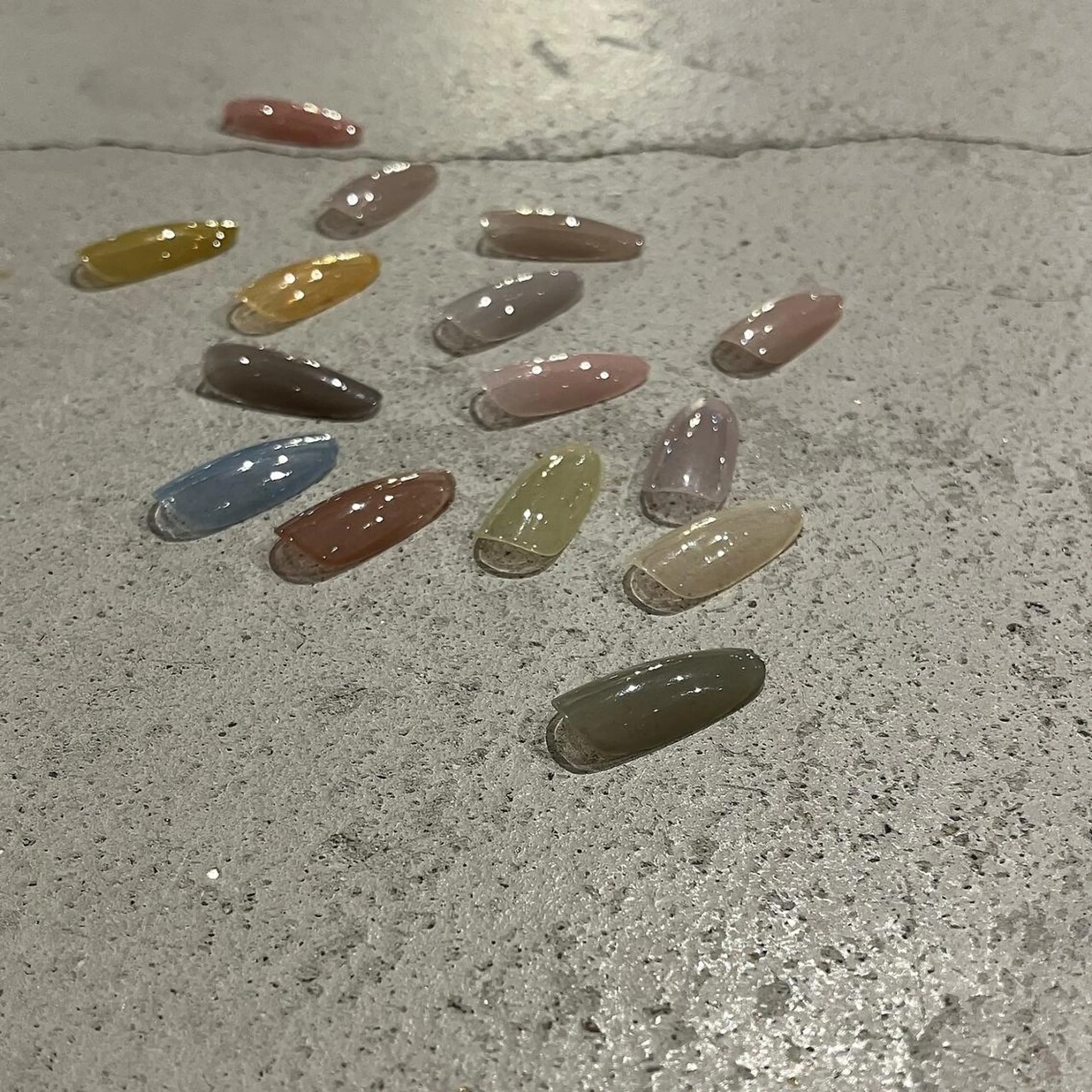 ネイル favori名古屋 西尾のマツエク・マツパデザイン