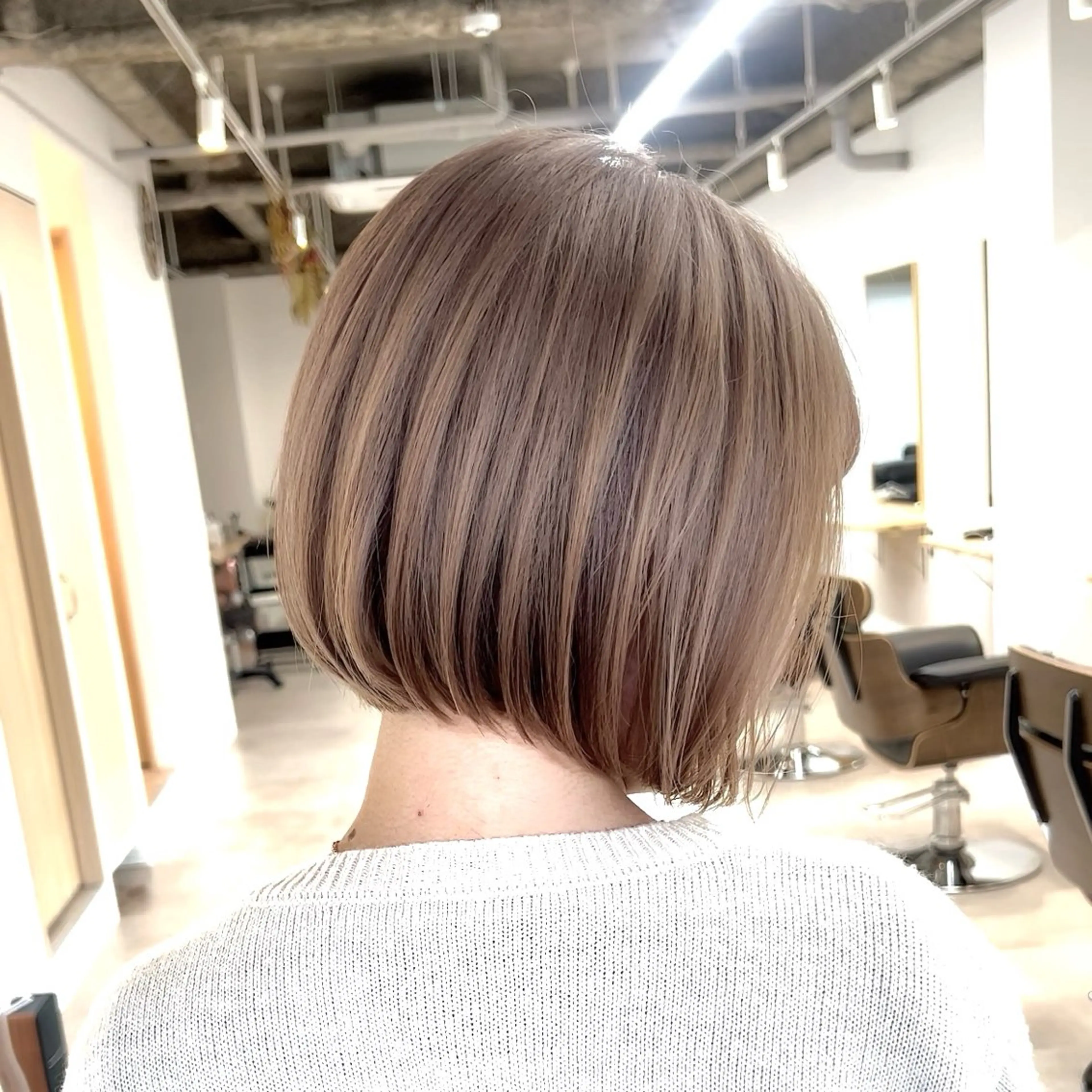 ショート カラー カット ヘアカラー トリートメント ボブ/韓国ボブ/ブリ ーチ/鈴木康平のヘアスタイル