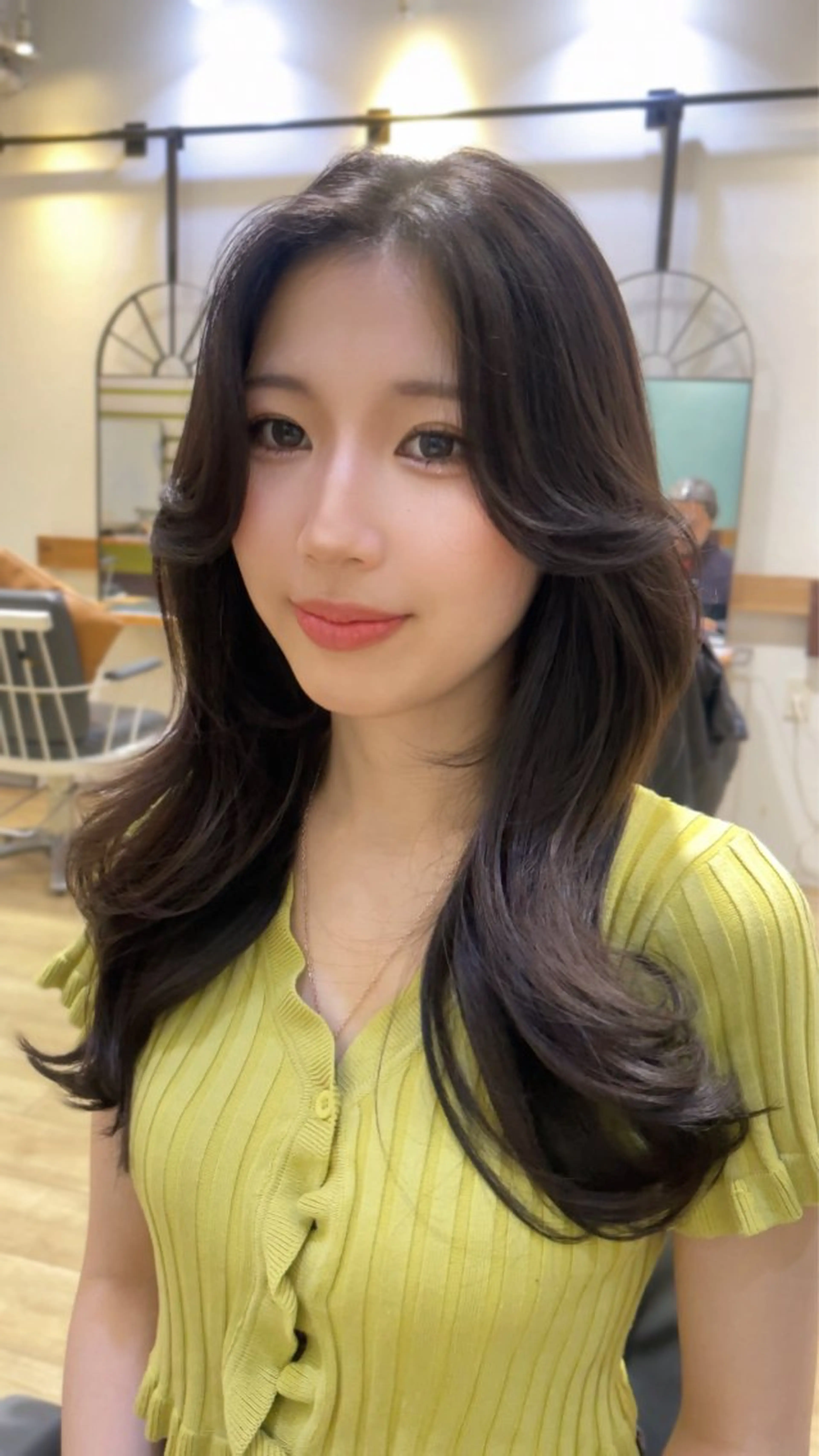 ロング カラー くびれヘア 韓国風ヘア レイヤーカット ロング 小顔カット カット ヘアカラー トリートメント ヘッドスパ 大人可愛い透明感🌟 小顔・韓国髪🌟野中のヘアスタイル