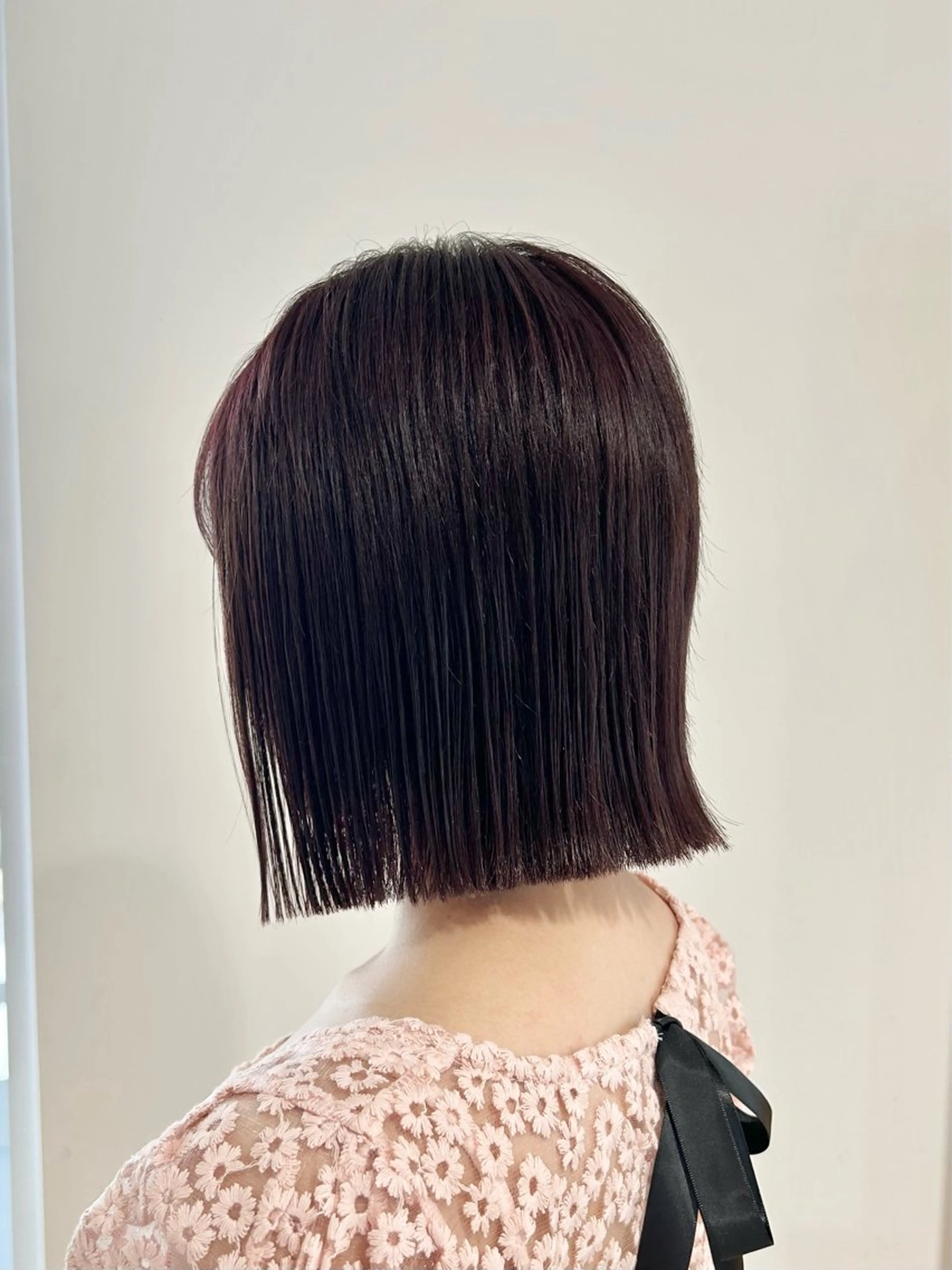 ショート カラー カット ヘアカラー トリートメント 鈴木弥月/大人ボブ× 透明感カラーのヘアスタイル